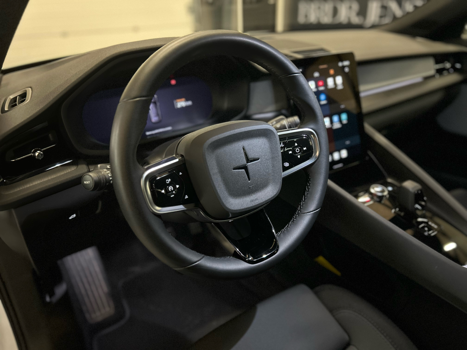 Billede af Polestar 2 EL Long range Single motor 231HK 5d Aut.