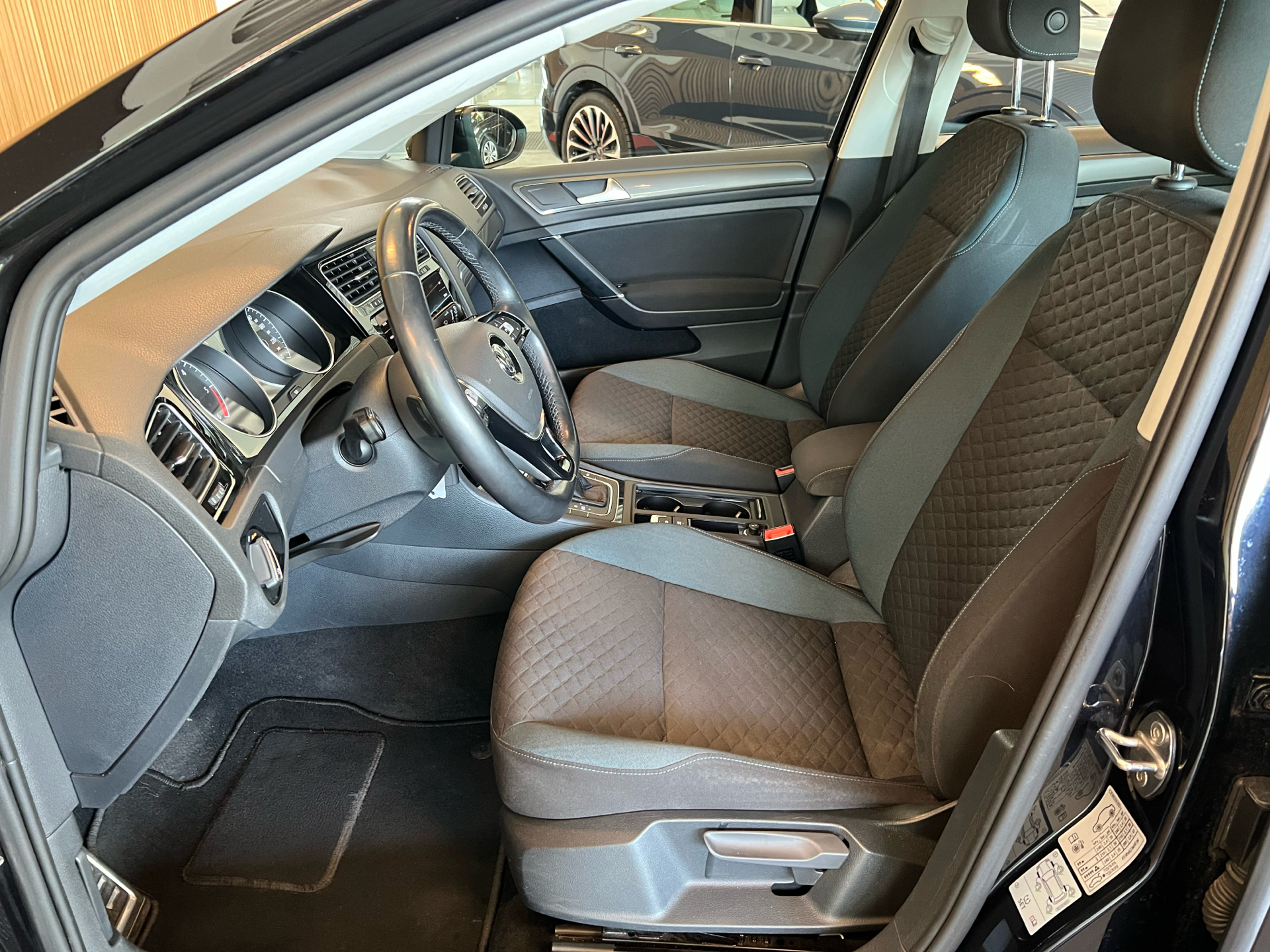 Billede af VW Golf 1,6 TDI BMT IQ.Drive DSG 115HK 5d 7g Aut.