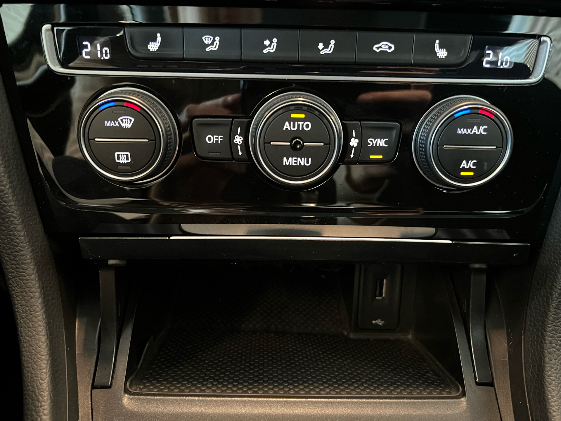 Billede af VW Golf 1,6 TDI BMT IQ.Drive DSG 115HK 5d 7g Aut.