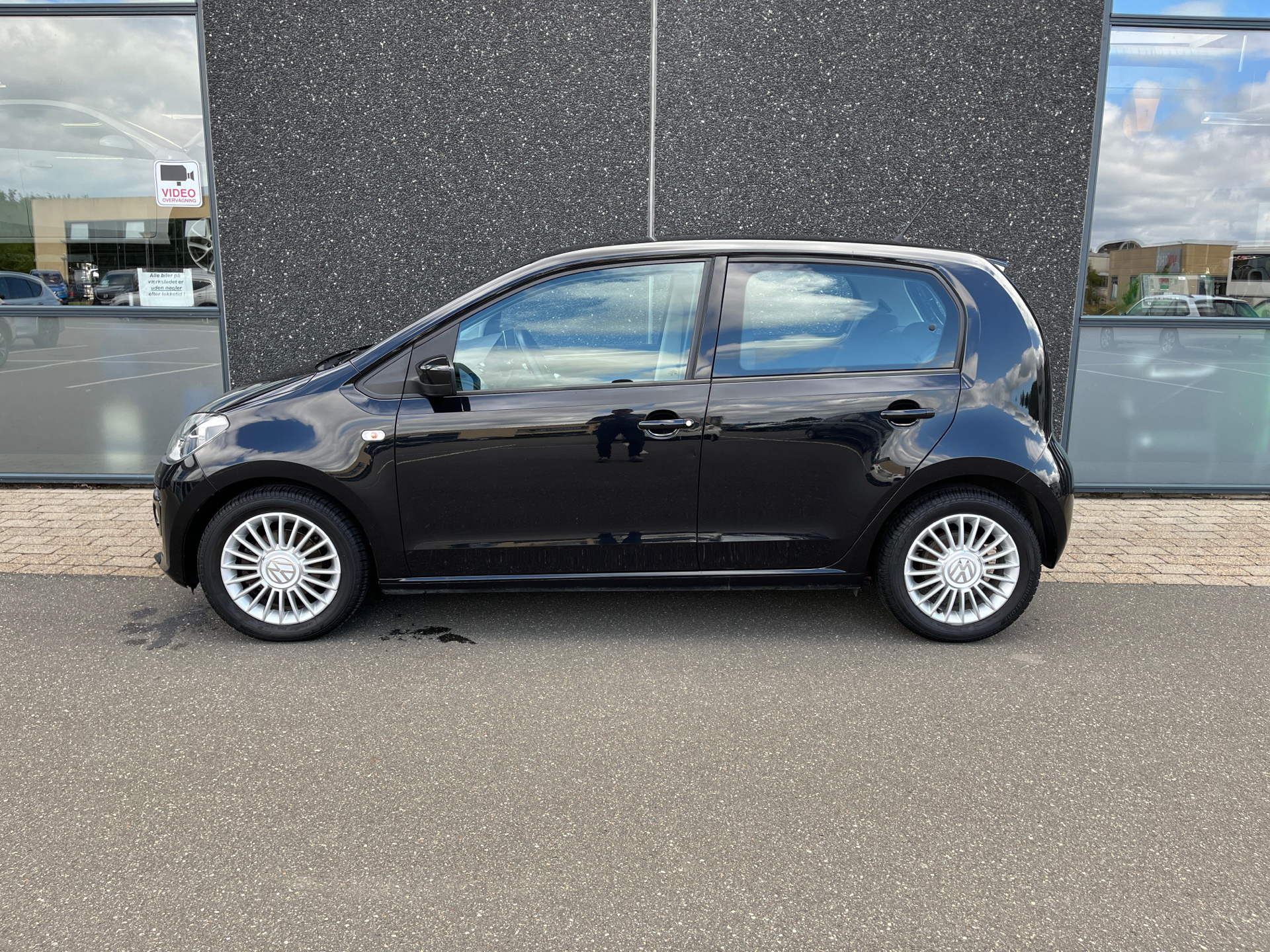 Billede af VW up 1,0 MPI BMT Style ASG 75HK 5d Aut.