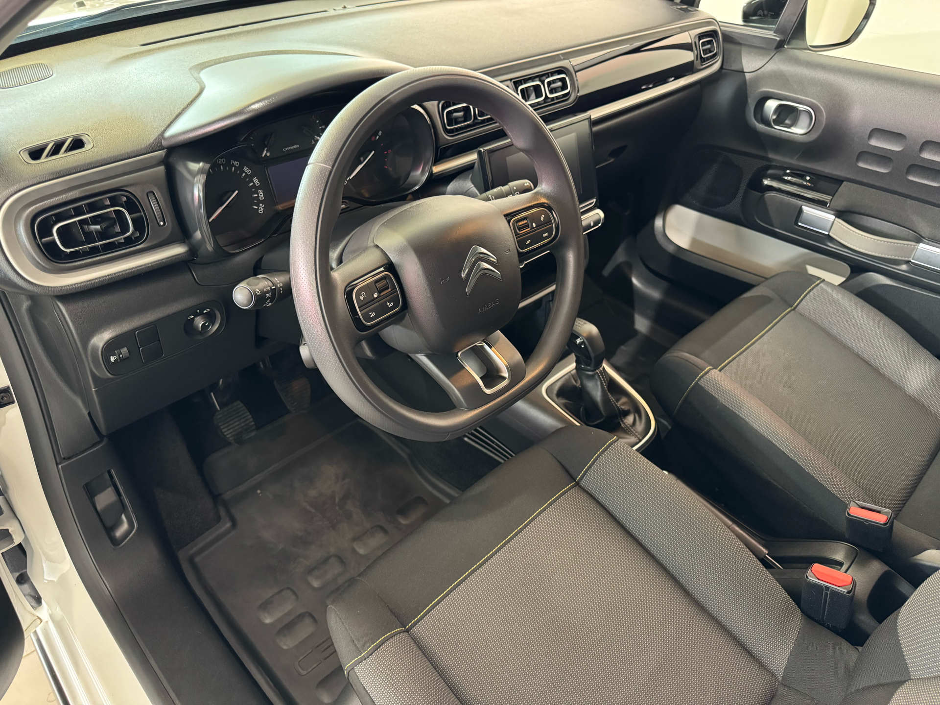 Billede af Citroën C3 1,2 PureTech Shine 83HK 5d