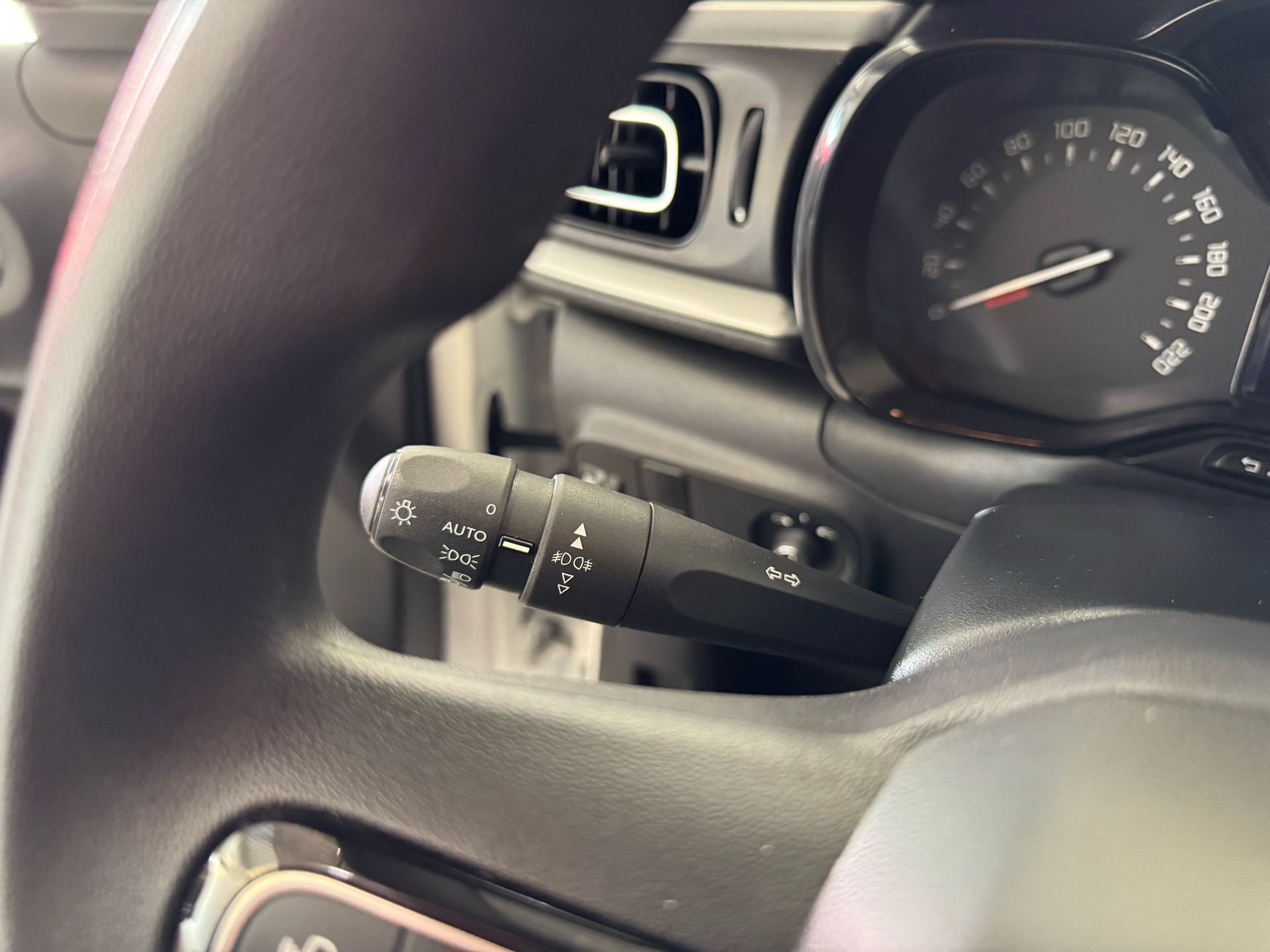Billede af Citroën C3 1,2 PureTech Shine 83HK 5d