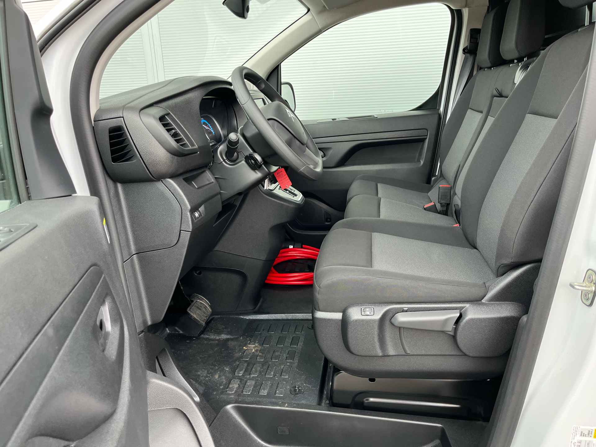 Billede af Citroën e-Jumpy L3 EL Baseline 136HK Van Trinl. Gear