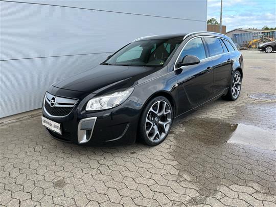 Opel Insignia OPC Sports Tourer 2,8 Turbo 4x4 325HK Stc 6g