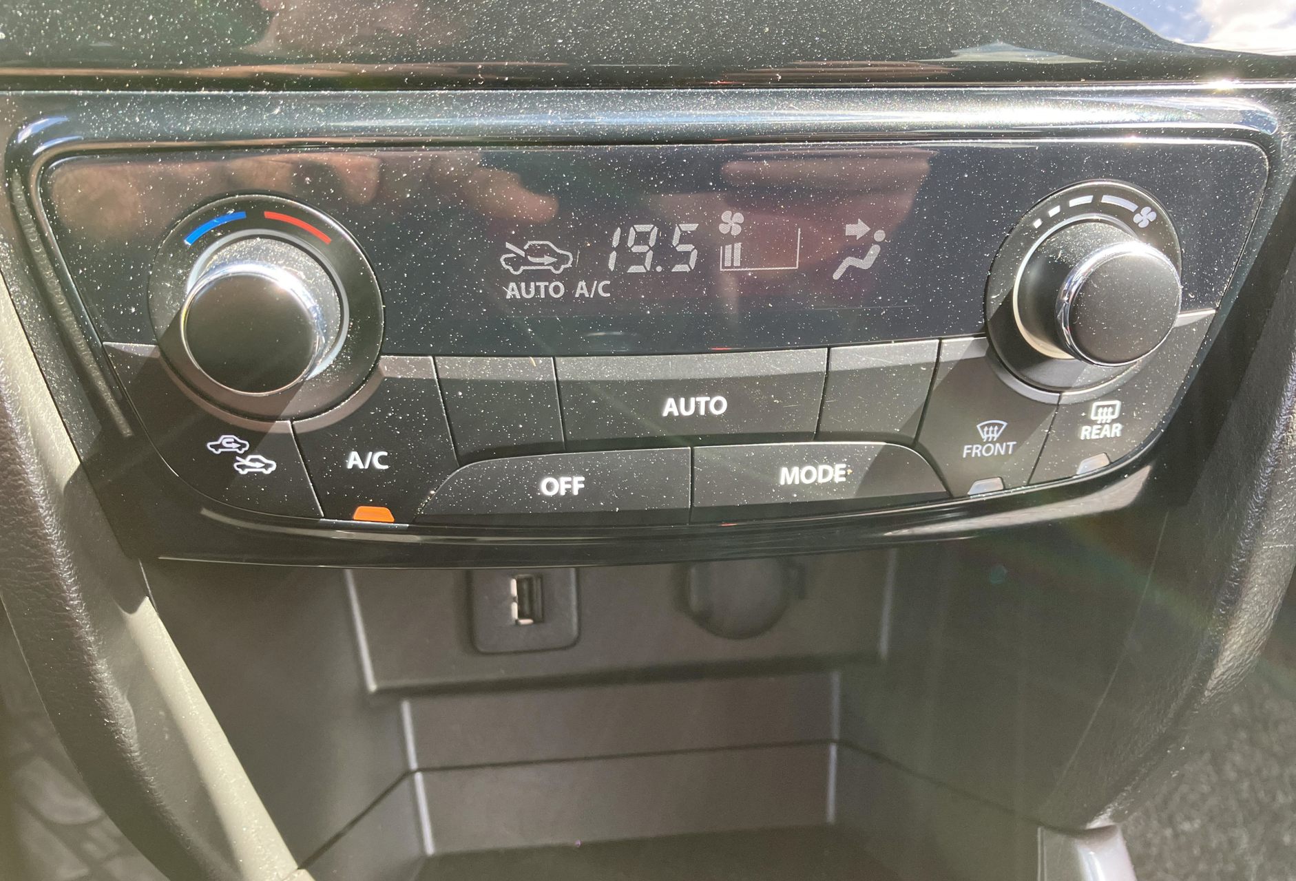 Billede af Suzuki Vitara 1,0 Boosterjet Active Holiday 112HK 5d