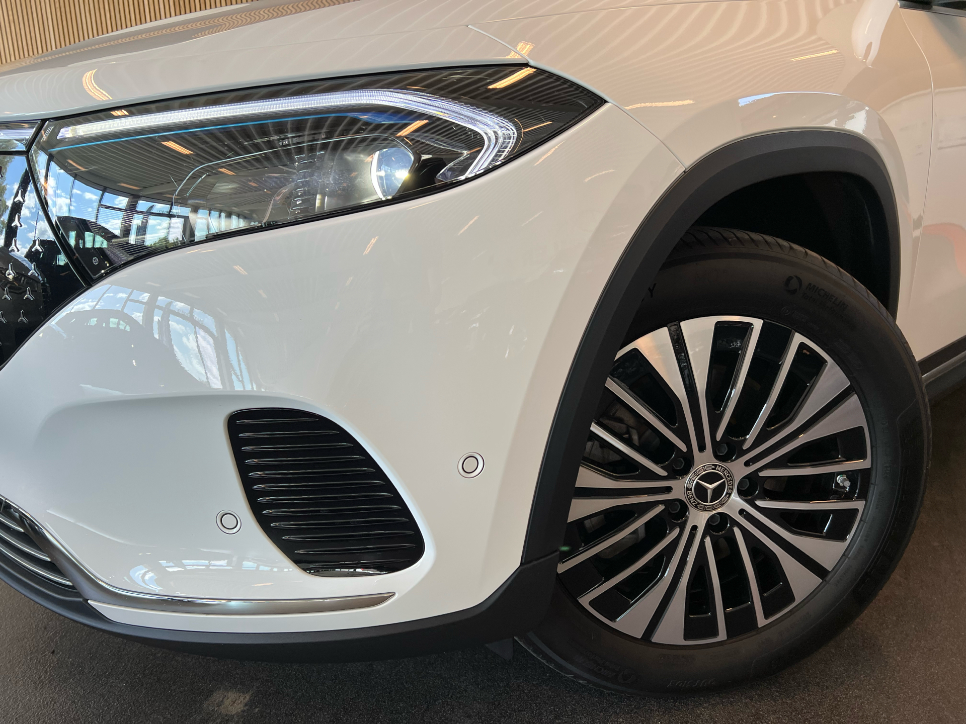 Billede af Mercedes-Benz EQA 300 EL Electric Art Premium 4Matic 228HK 5d Aut.