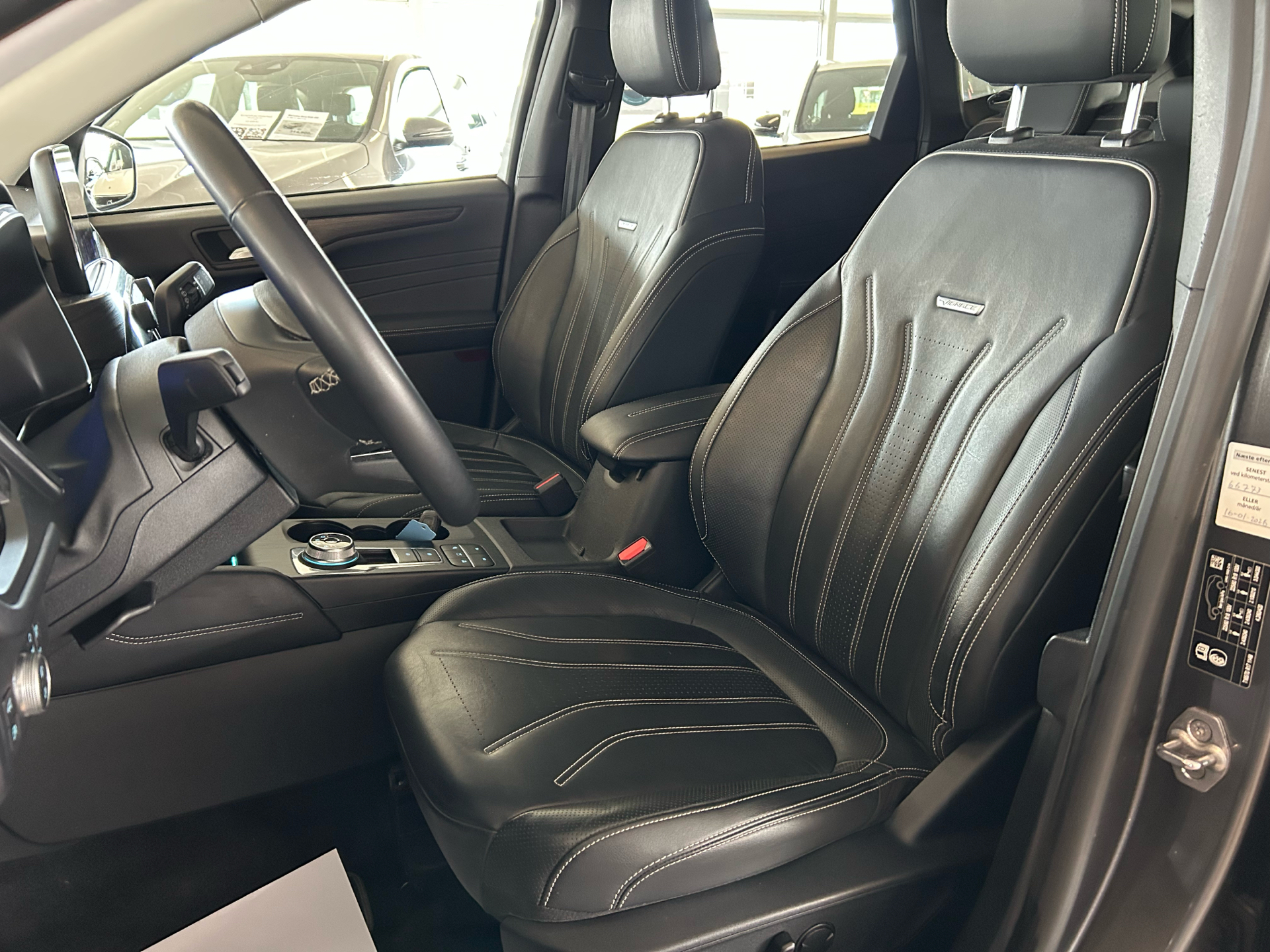 Billede af Ford Kuga 2,5 Plugin-hybrid Vignale CVT 225HK 5d Trinl. Gear