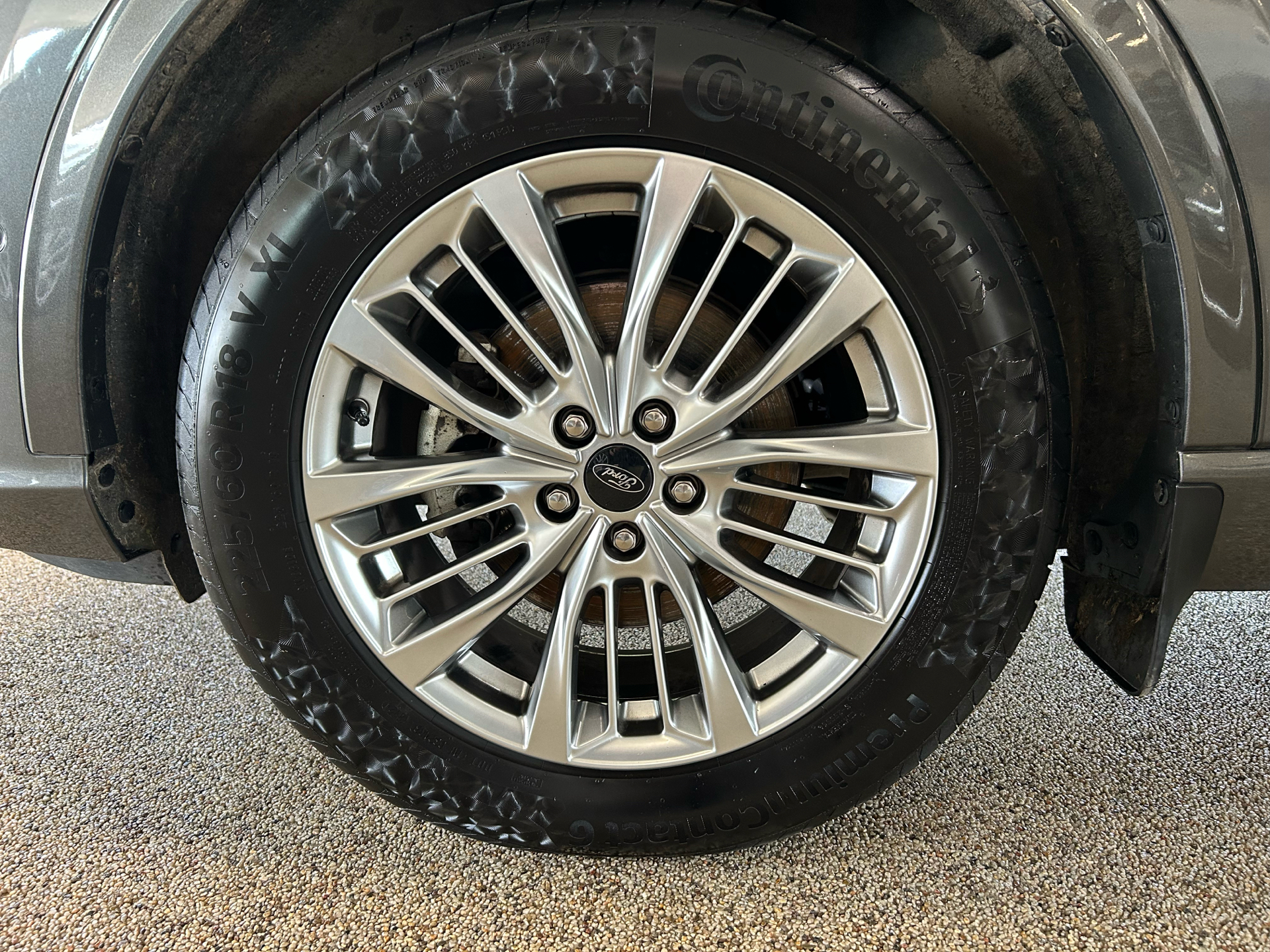 Billede af Ford Kuga 2,5 Plugin-hybrid Vignale CVT 225HK 5d Trinl. Gear
