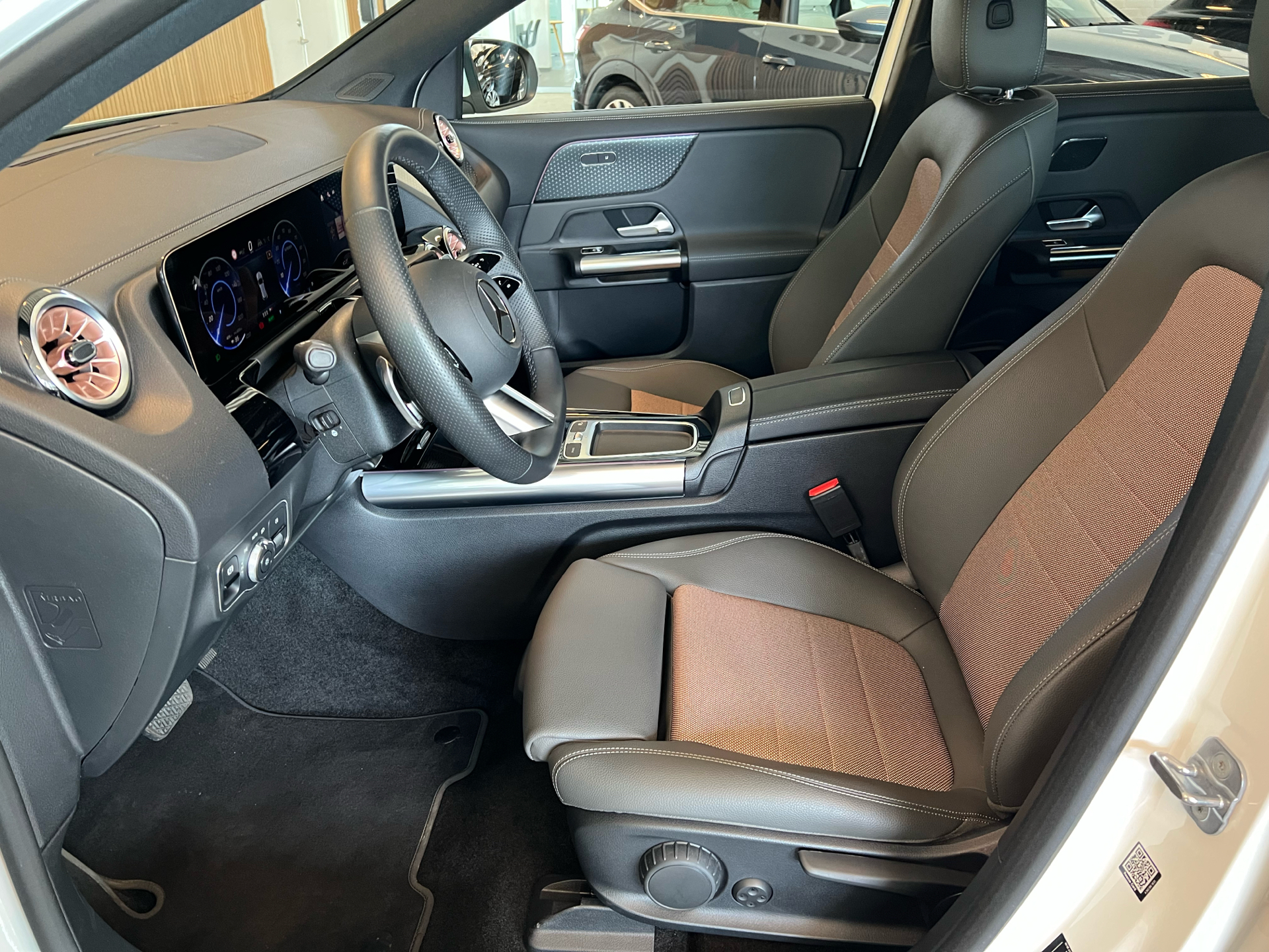 Billede af Mercedes-Benz EQA 300 EL Electric Art Premium 4Matic 228HK 5d Aut.