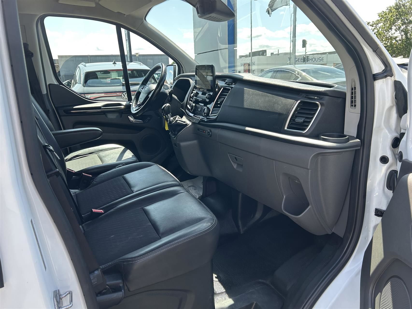 Billede af Ford Transit Custom 310 L2H1 2,0 TDCi Sport 170HK Van