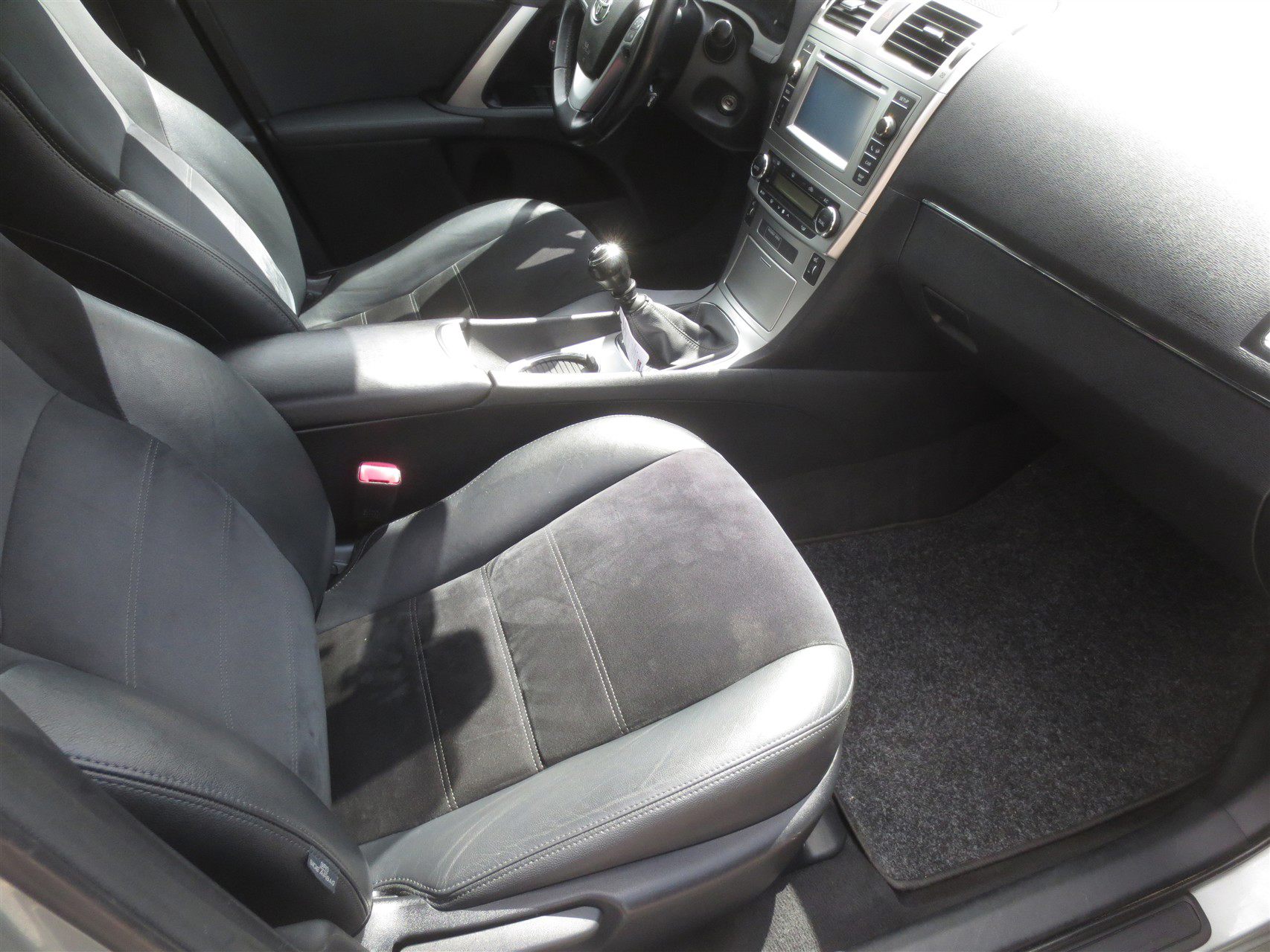 Billede af Toyota Avensis Touring Sports 1,8 VVT-I T2 Premium 147HK Stc 6g
