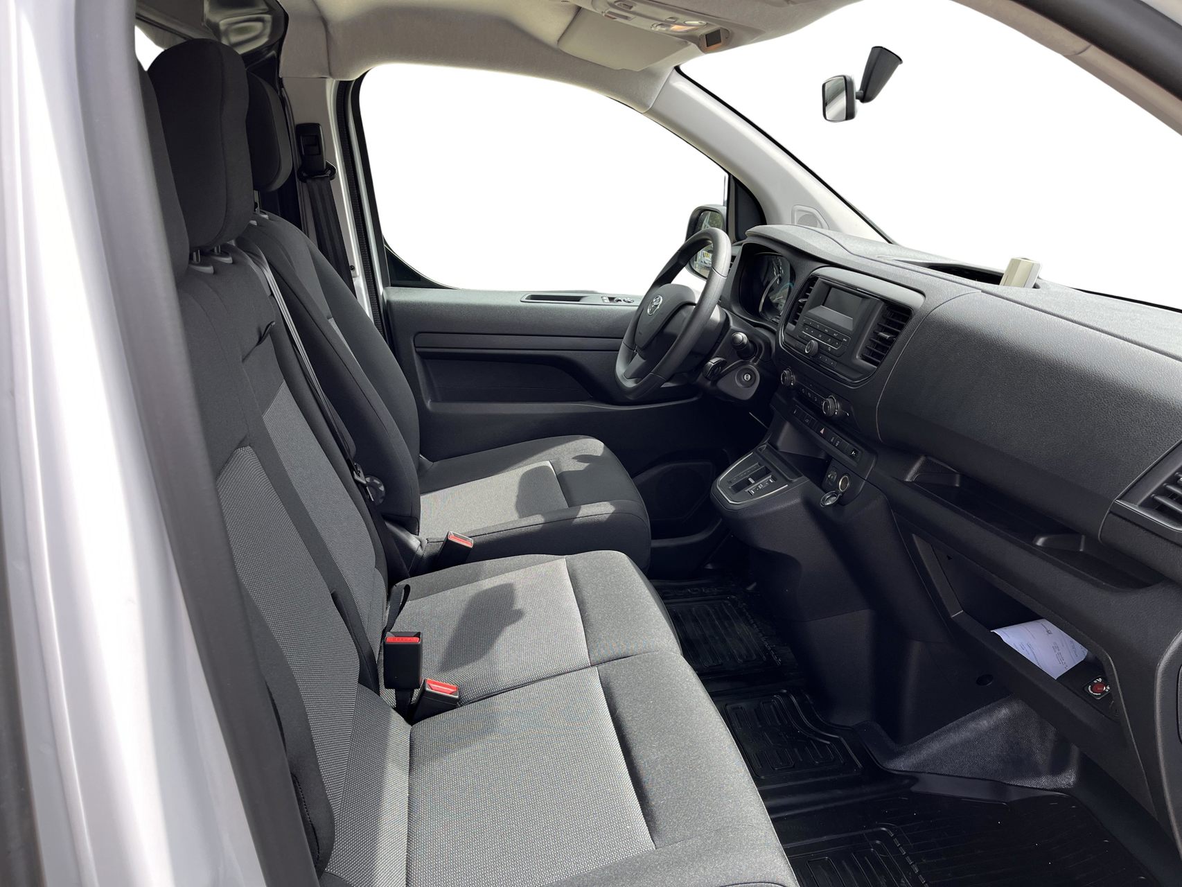 Billede af Toyota Proace Electric Medium EL Base++ m/Bagklap 136HK Van Aut.