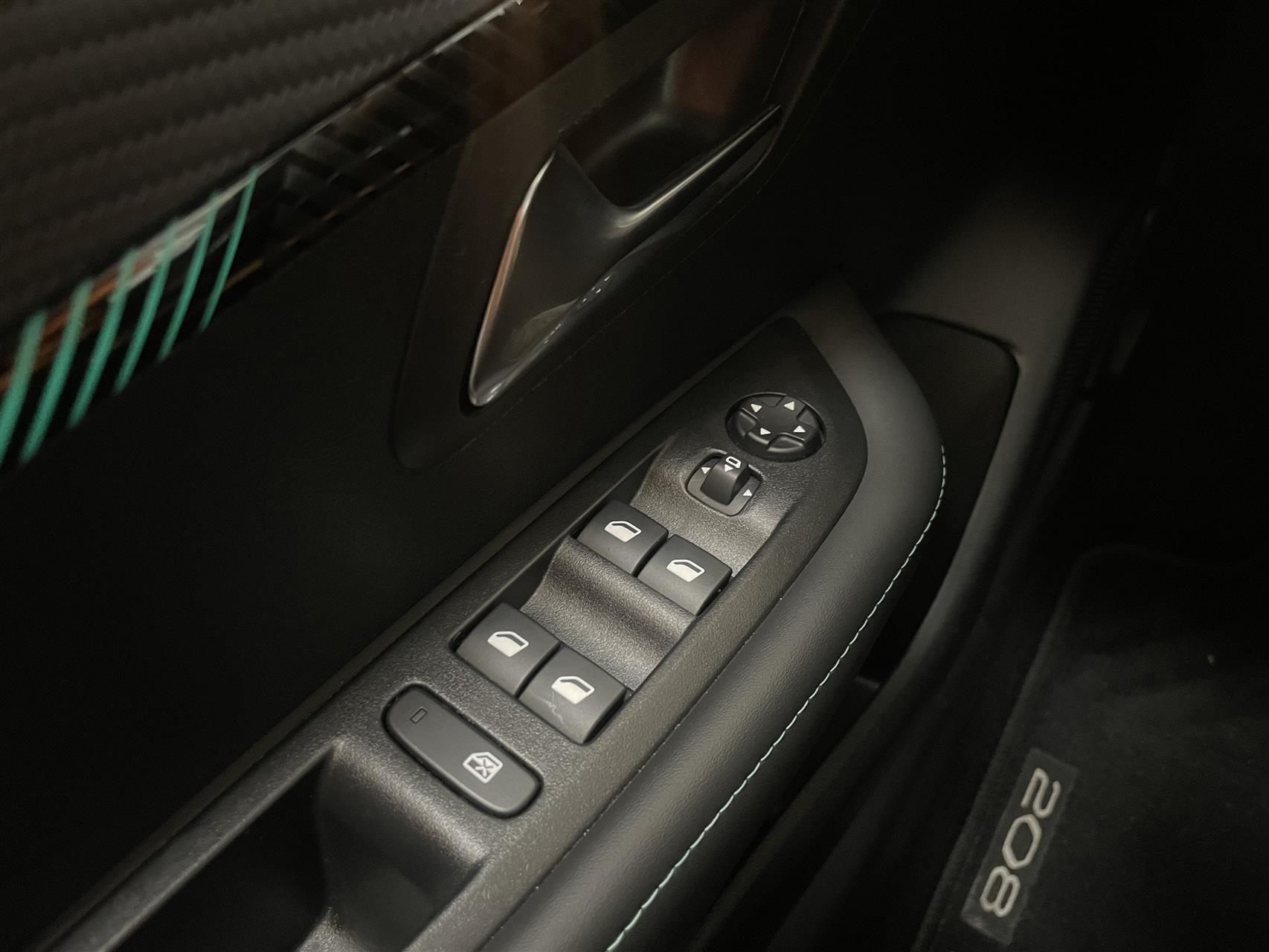 Billede af Peugeot 208 1,2 PureTech Allure EAT8 100HK 5d 8g Aut.