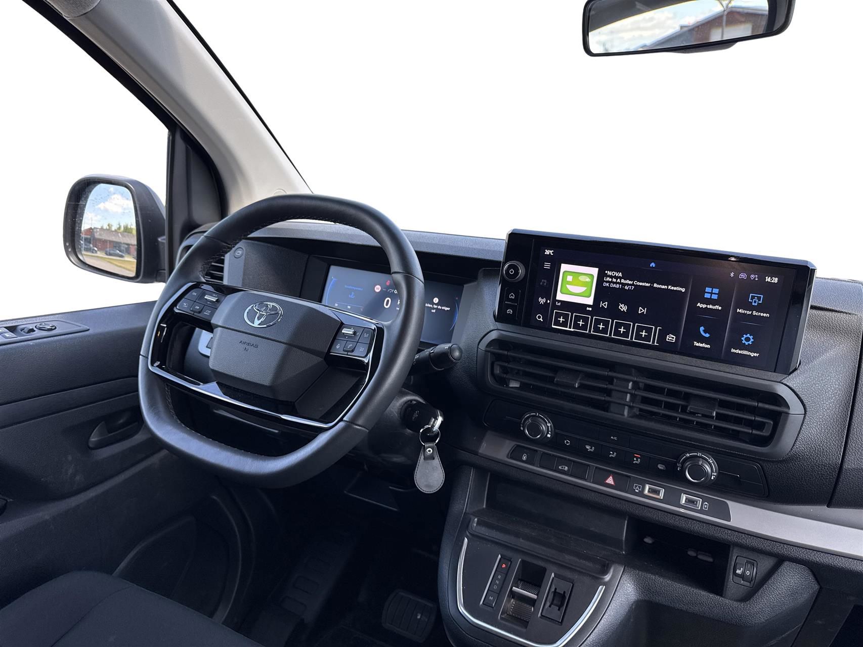 Billede af Toyota Proace Long 2,0 D Comfort Master To skydedør 144HK Van 8g Aut.