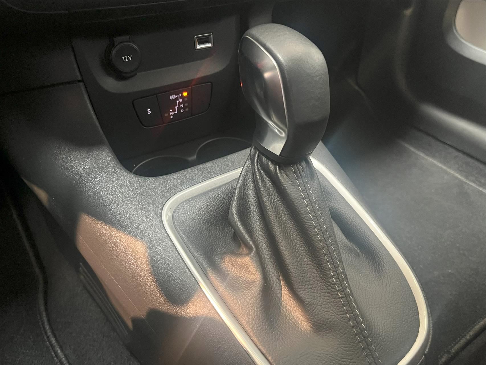 Billede af Citroën C3 1,2 PureTech Skyline EAT6 start/stop 110HK 5d 6g Aut.