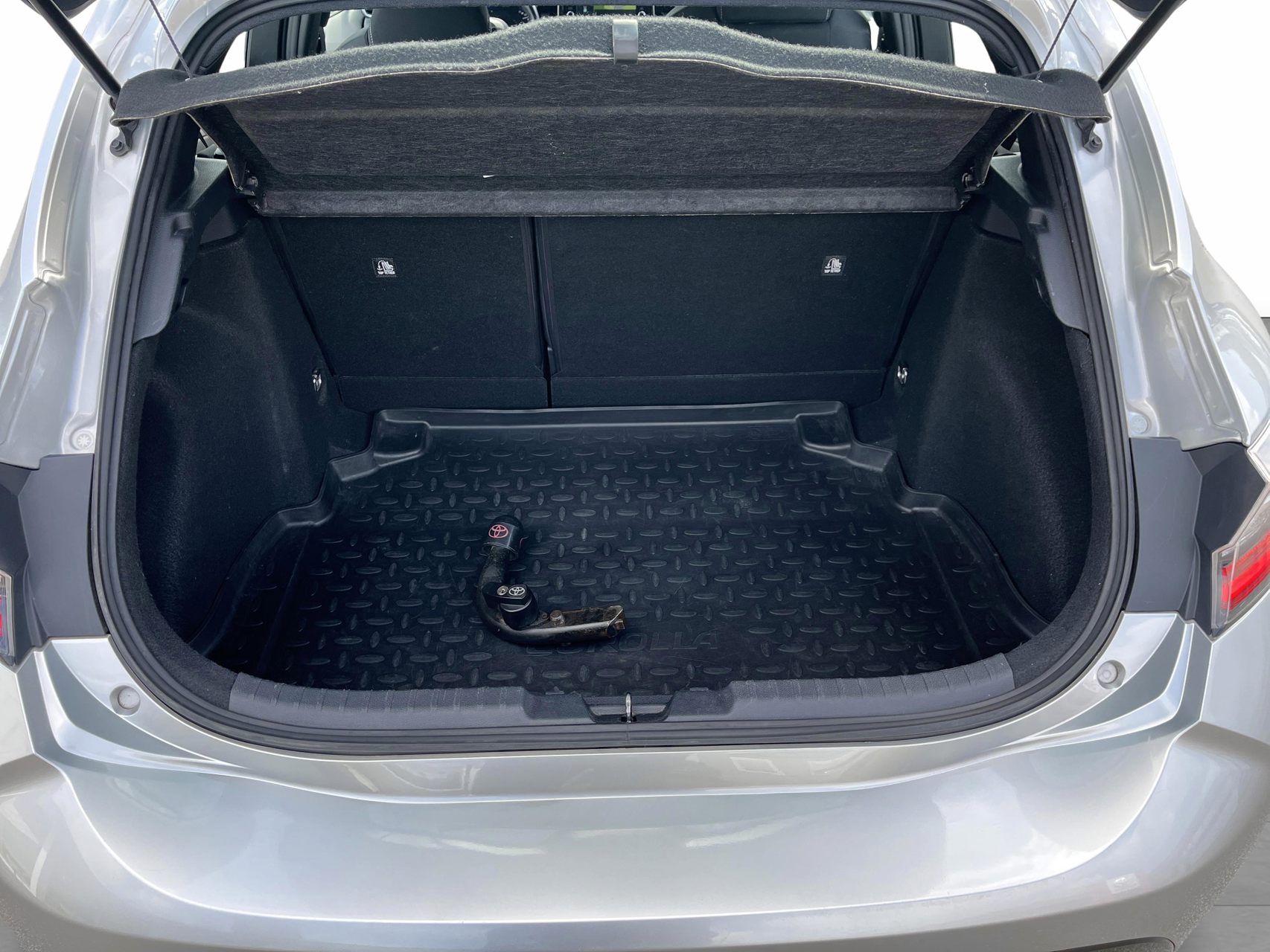 Billede af Toyota Corolla 1,8 Hybrid H3 E-CVT 122HK 5d Trinl. Gear