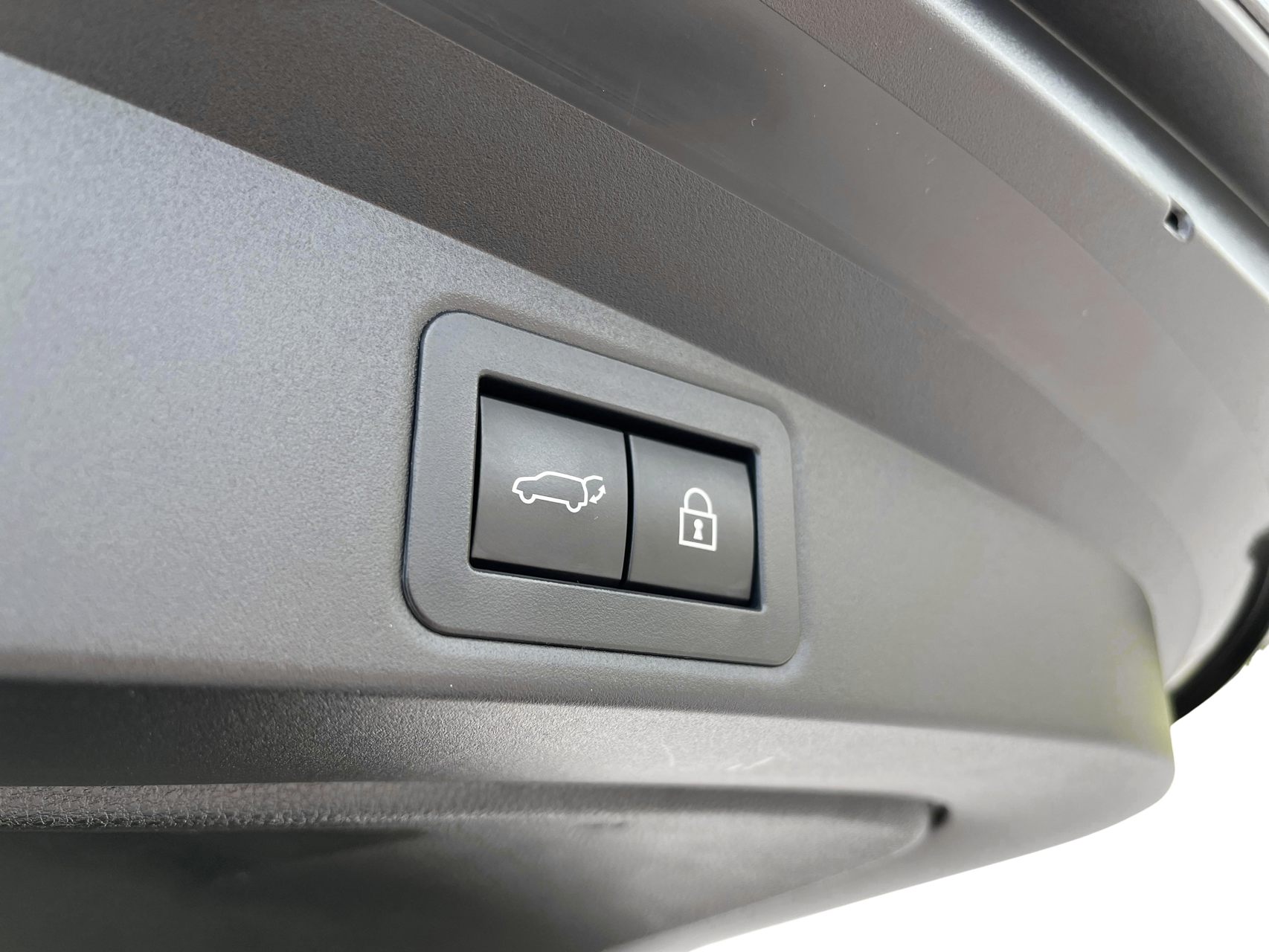 Billede af Toyota Corolla Touring Sports 1,8 Hybrid Active Smart E-CVT 122HK Stc Trinl. Gear