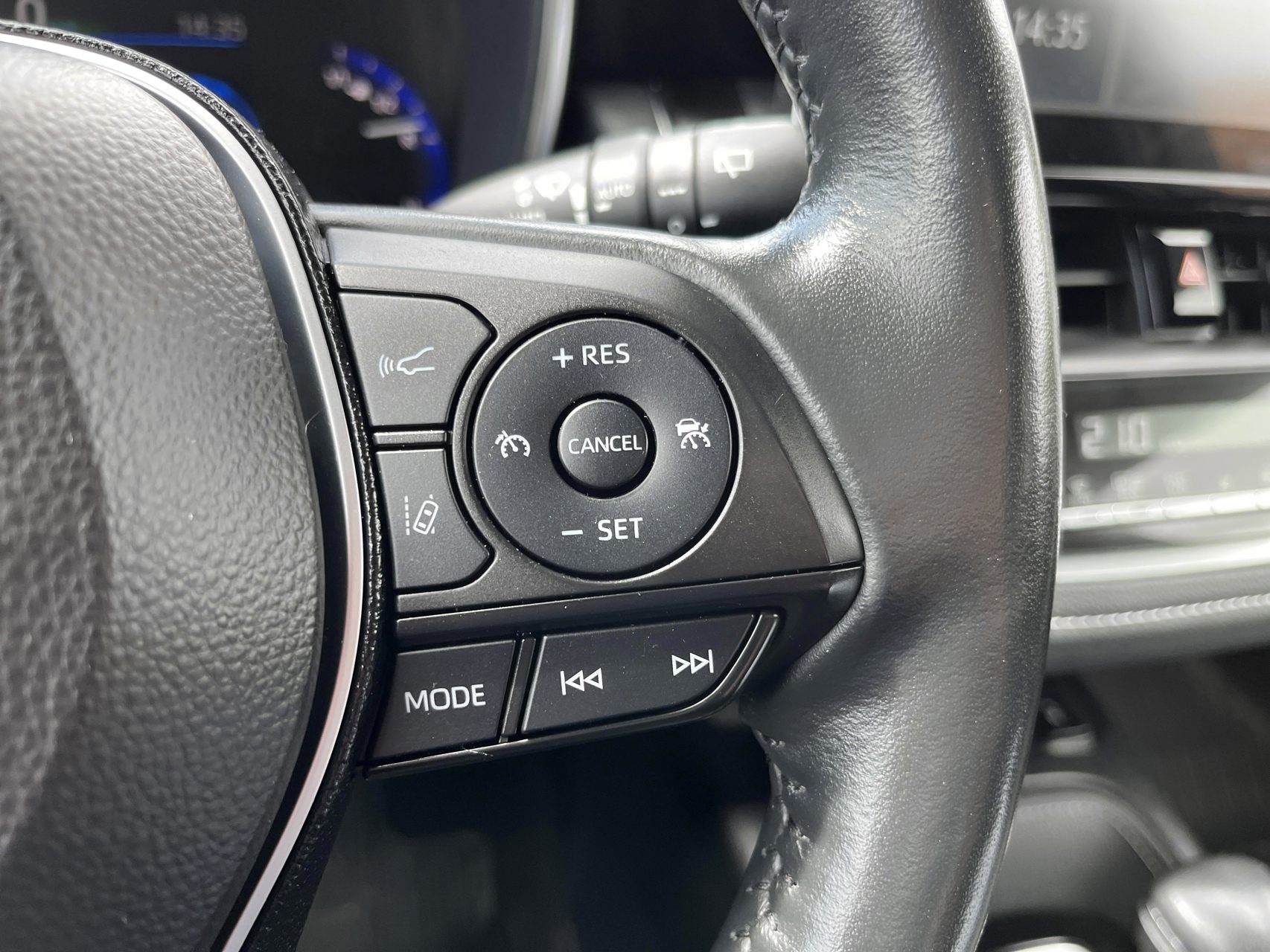 Billede af Toyota Corolla Touring Sports 1,8 Hybrid Active Smart E-CVT 122HK Stc Trinl. Gear