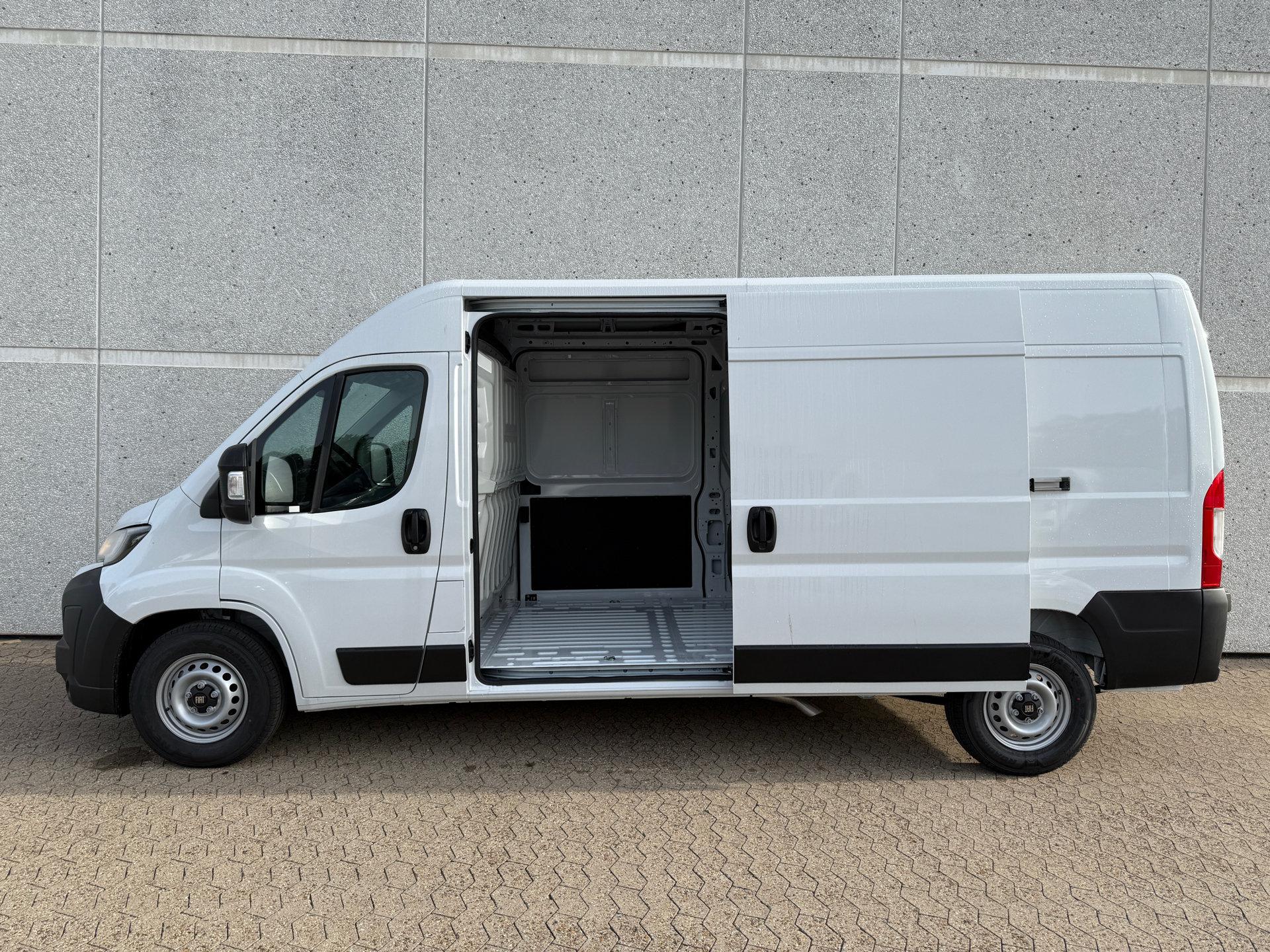 Billede af Fiat Ducato 35M L3H2 2,2 Multijet Pro 140HK Van 6g