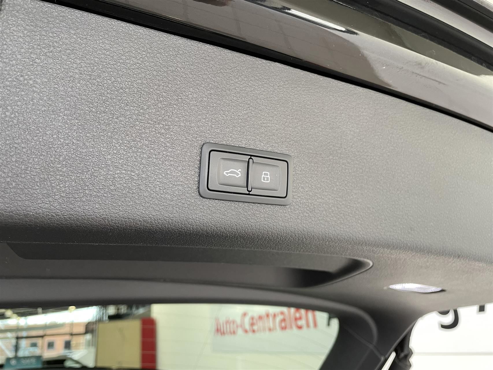 Billede af Audi E-tron 55 Advanced Prestige Quattro 408HK 5d Aut.