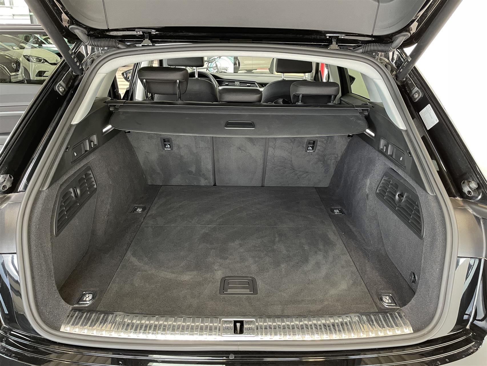 Billede af Audi E-tron 55 Advanced Prestige Quattro 408HK 5d Aut.