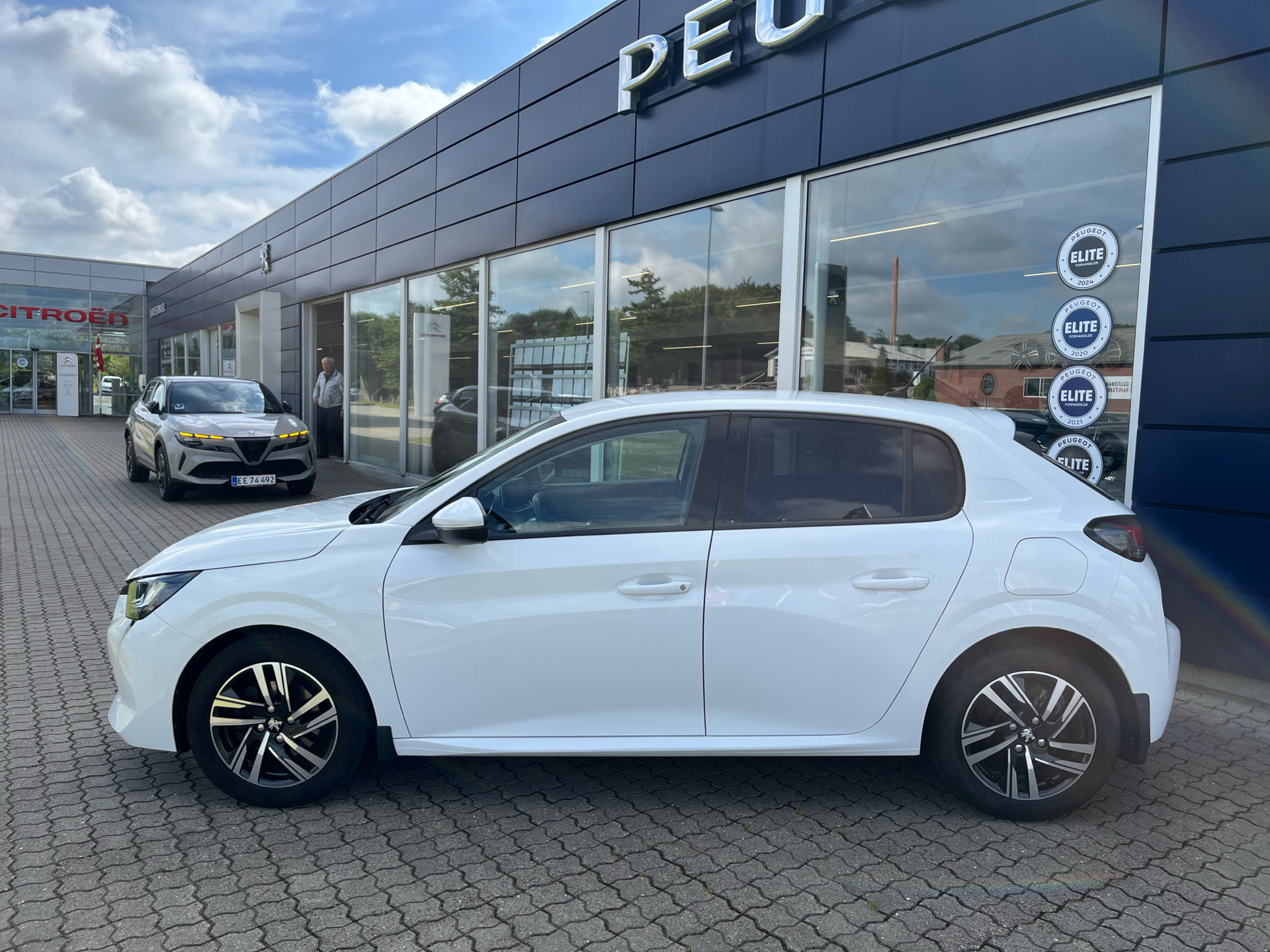 Billede af Peugeot 208 1,2 PureTech Allure Grand 100HK 5d 6g