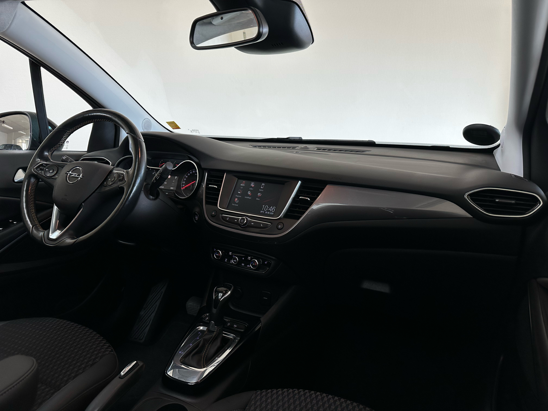 Billede af Opel Crossland X 1,2 T Exclusive Start/Stop 110HK 5d 6g Aut.