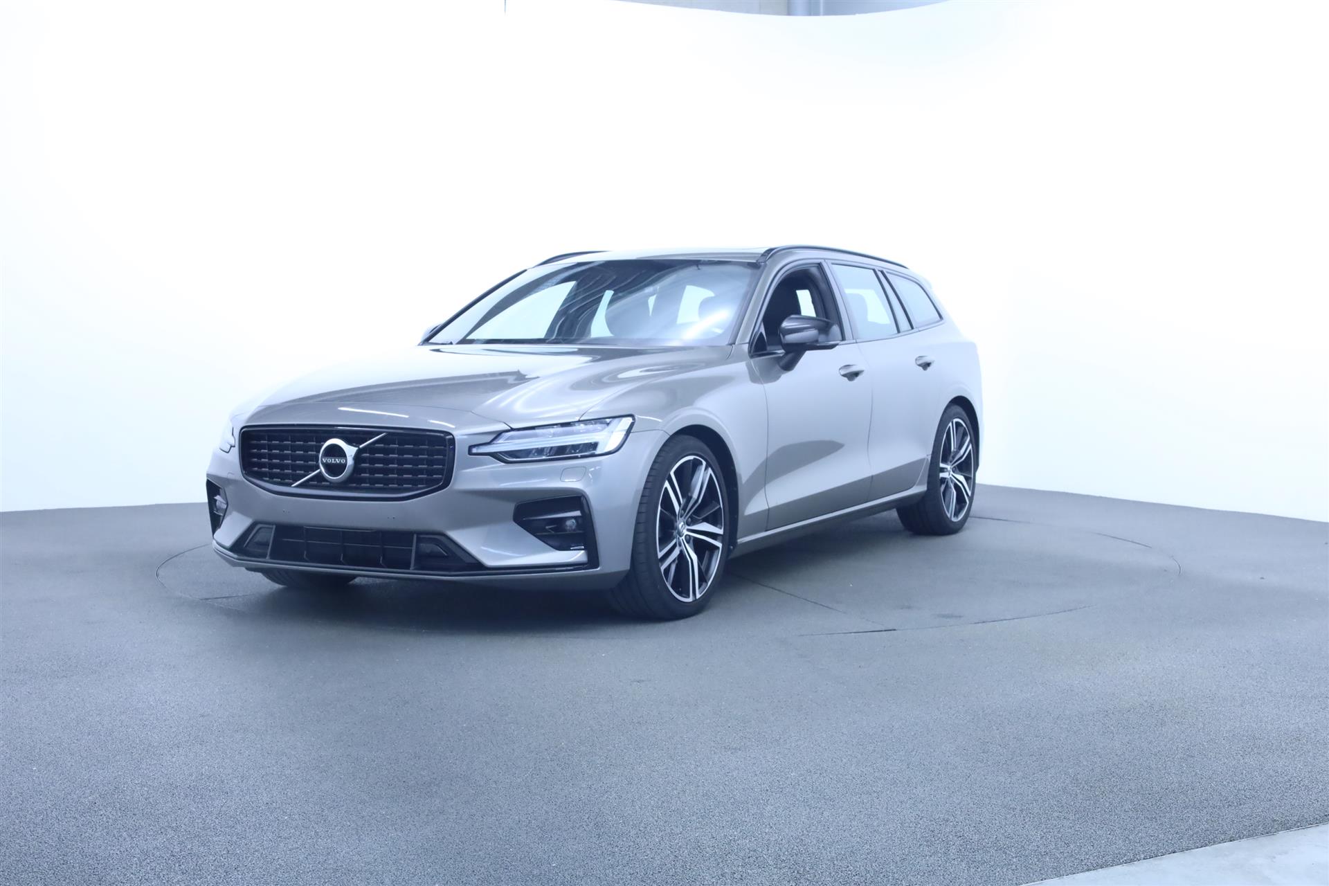 Billede af Volvo V60 2,0 B4 R-design 197HK Stc 8g Aut.