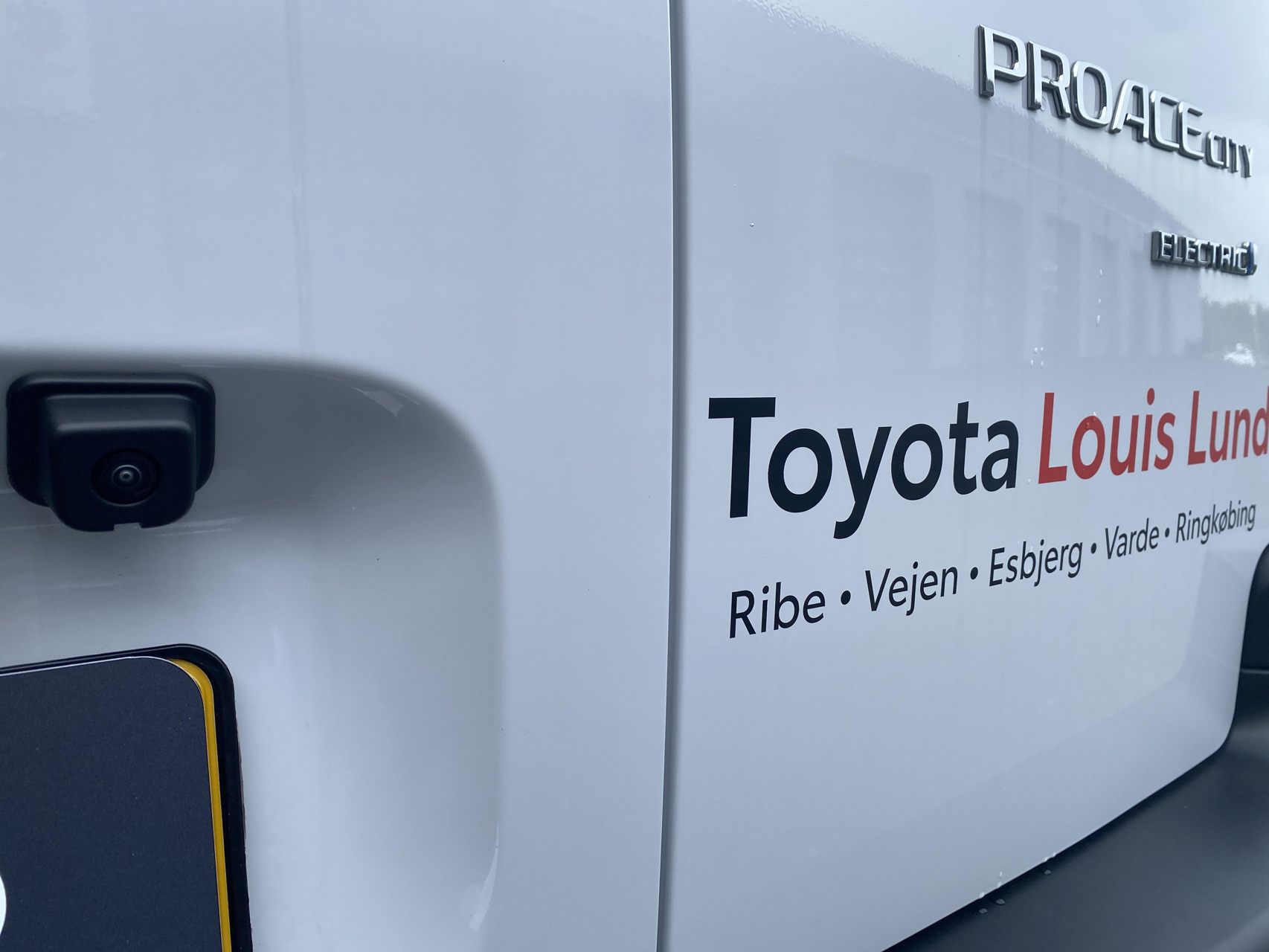 Billede af Toyota Proace City Electric Medium EL Comfort Master 1 Skydedør 136HK Van Aut.