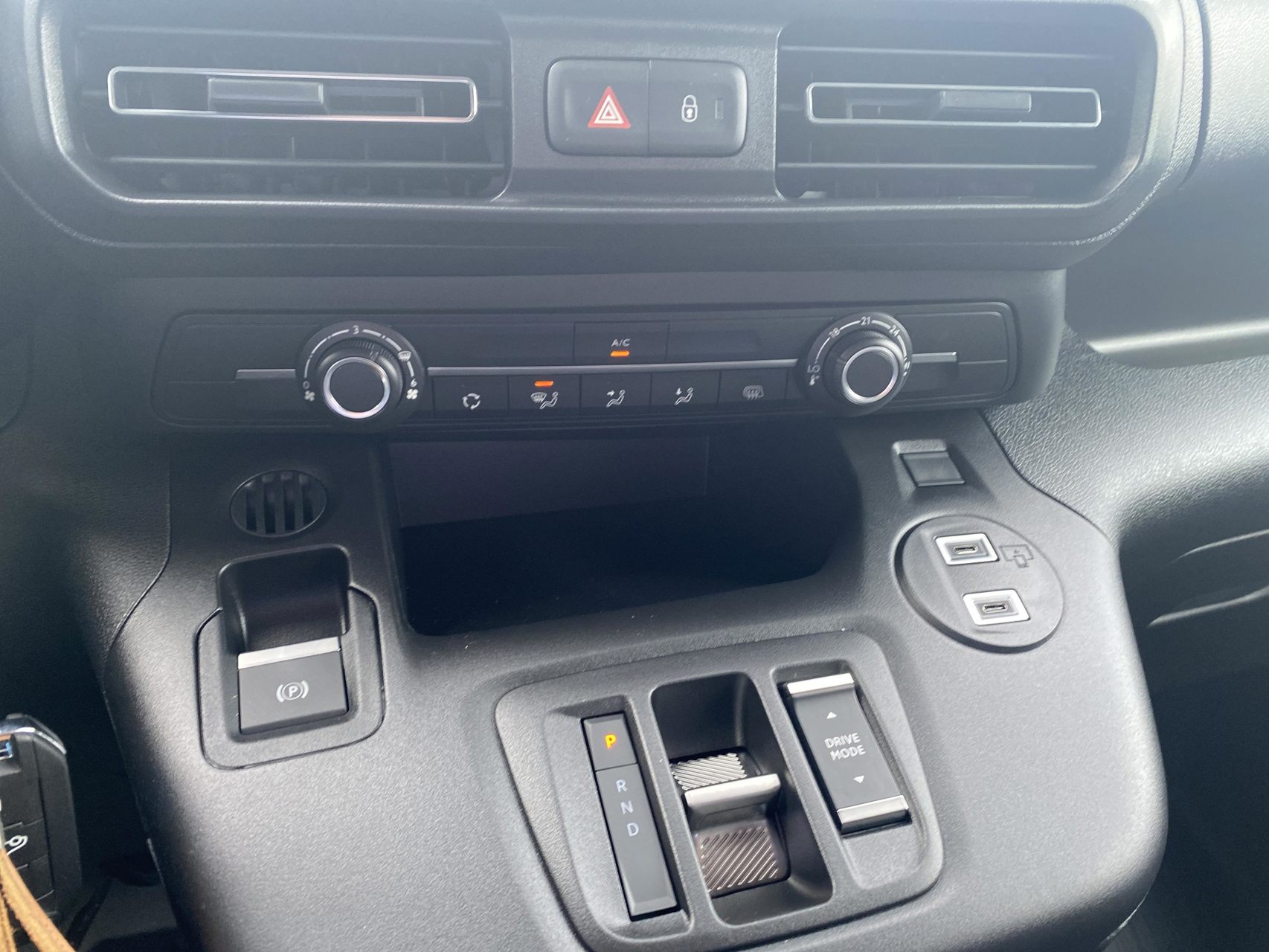 Billede af Toyota Proace City Electric Medium EL Comfort Master 1 Skydedør 136HK Van Aut.