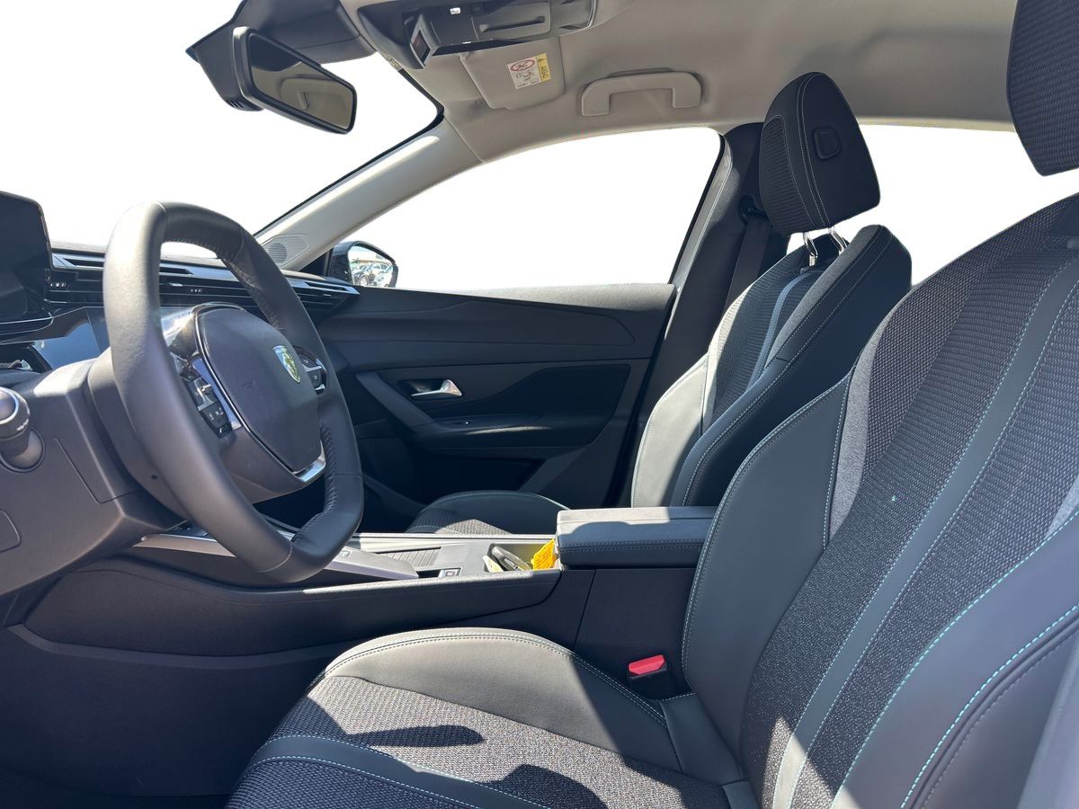 Billede af Peugeot e-308 EL Style 156HK Stc Aut.