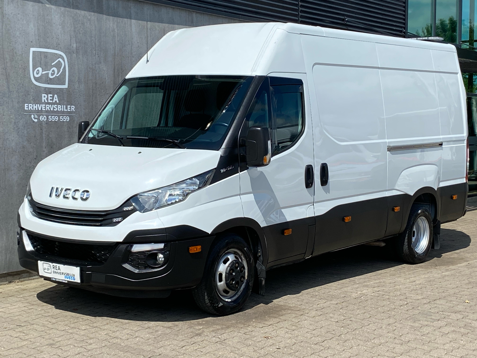 Billede af Iveco Daily 35C18 12m3 3,0 D 180HK Van 8g Aut.
