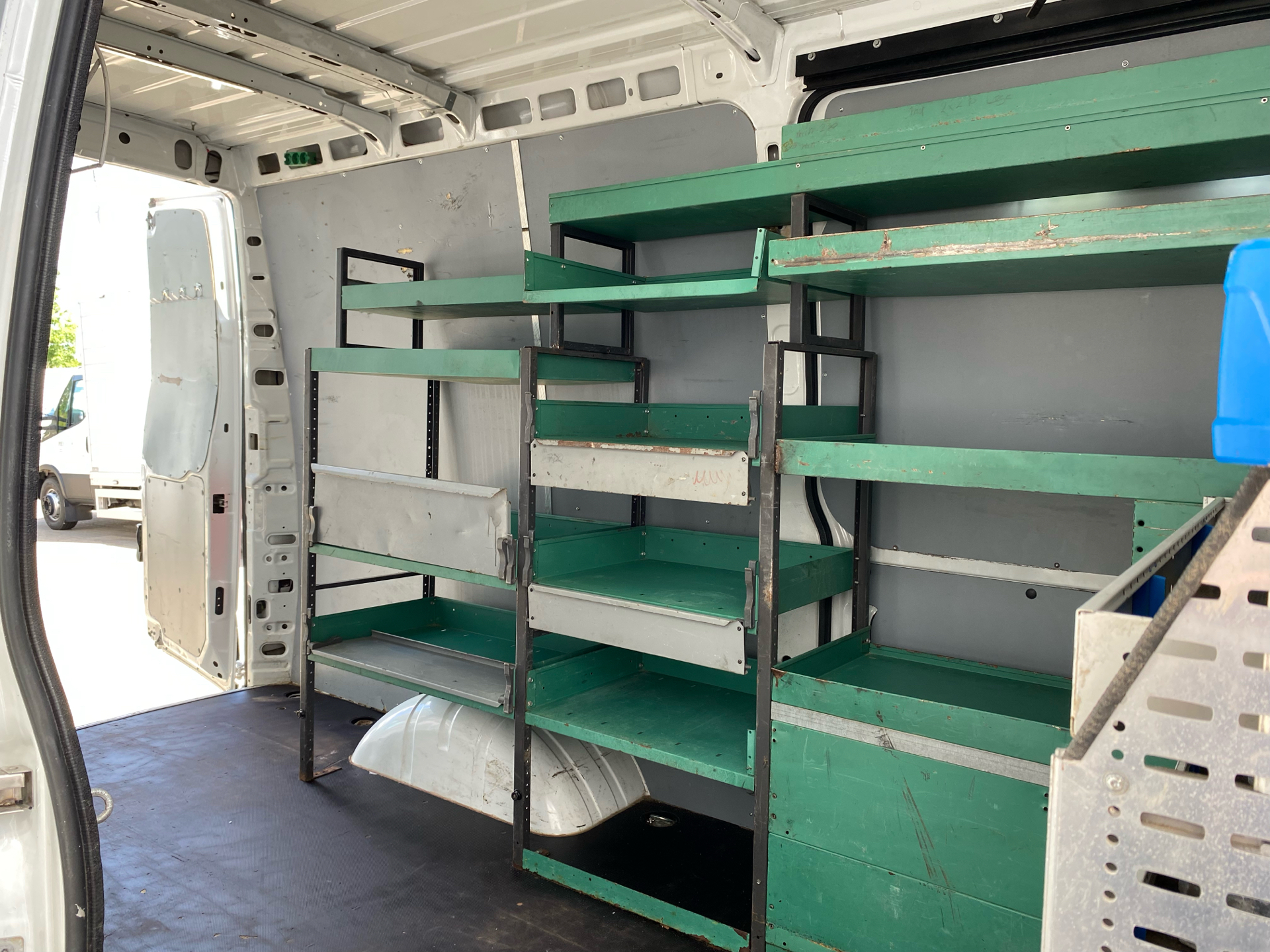 Billede af Iveco Daily 35C18 12m3 3,0 D 180HK Van 8g Aut.