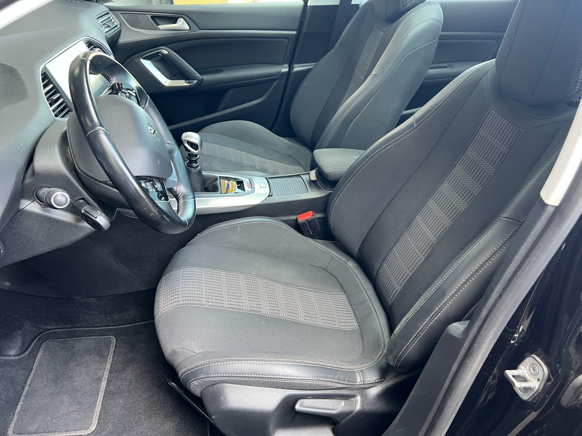 Billede af Peugeot 308 SW 1,2 PureTech Allure Sky 130HK Stc