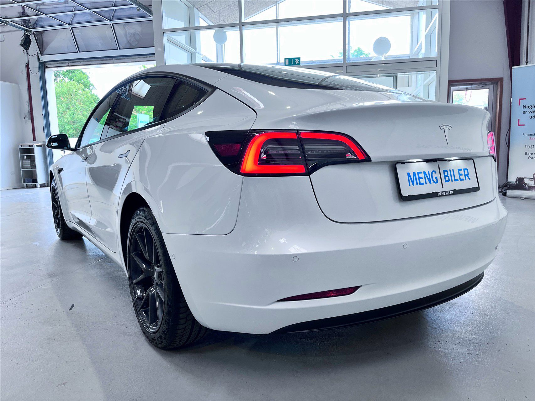 Billede af Tesla Model 3 EL Standard Range Plus 325HK Aut.