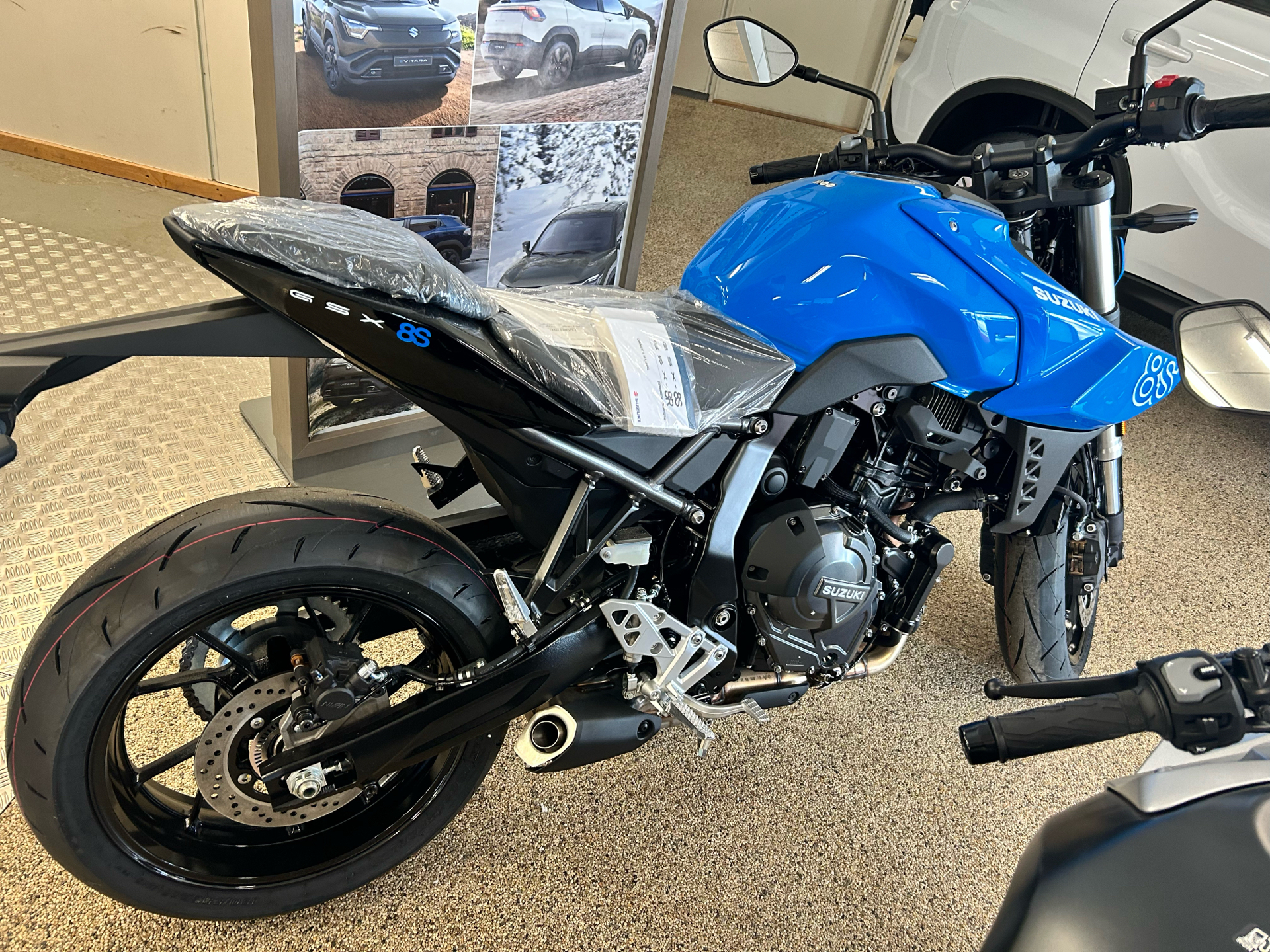 Billede af Suzuki GSX-8S 776 83HK 6g