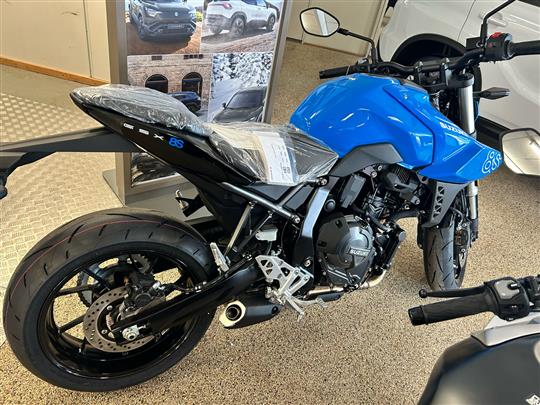 Suzuki GSX-8S 776 83HK 6g