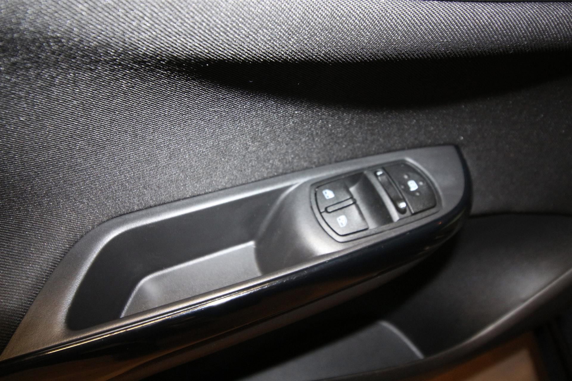 Billede af Opel Corsa 1,4 ECOTEC Impress 90HK 5d
