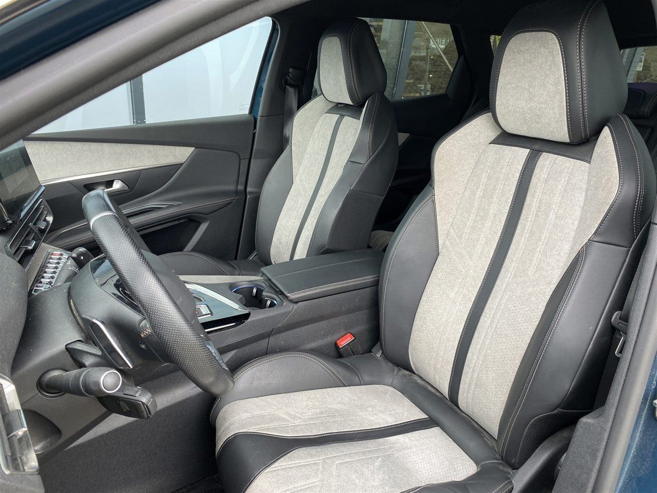 Billede af Peugeot 3008 1,6 Plugin-hybrid GT EAT8 225HK 5d 8g Aut.