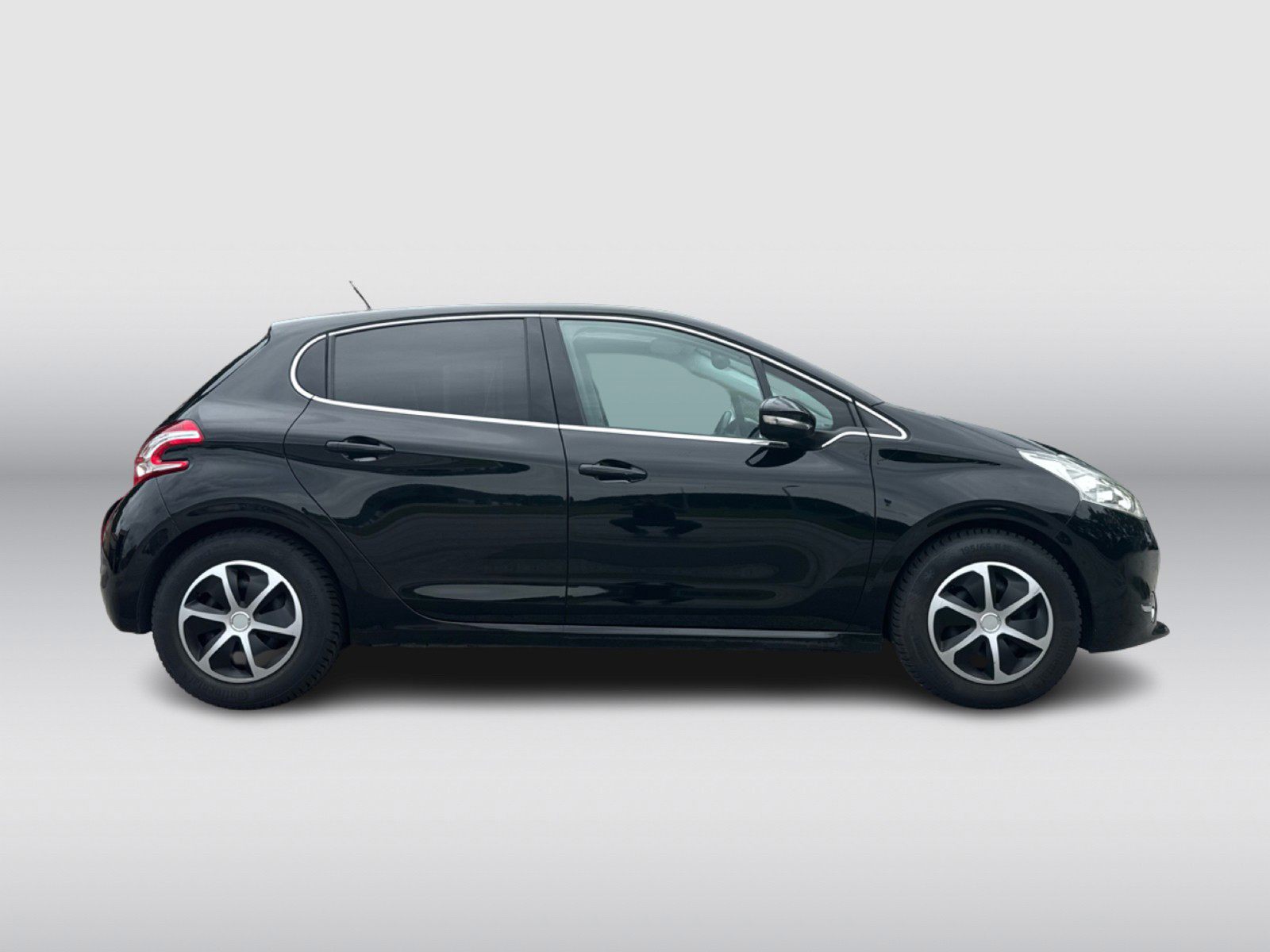 Billede af Peugeot 208 1,2 VTi Allure Sky 82HK 5d