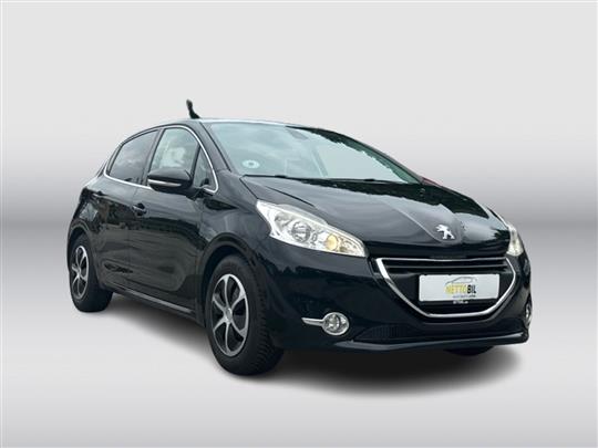 Peugeot 208 1,2 VTi Allure Sky 82HK 5d