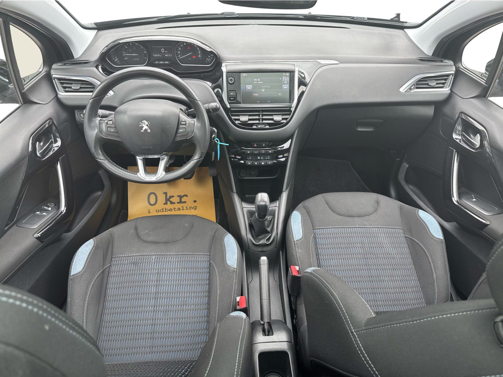 Billede af Peugeot 208 1,2 VTi Allure Sky 82HK 5d