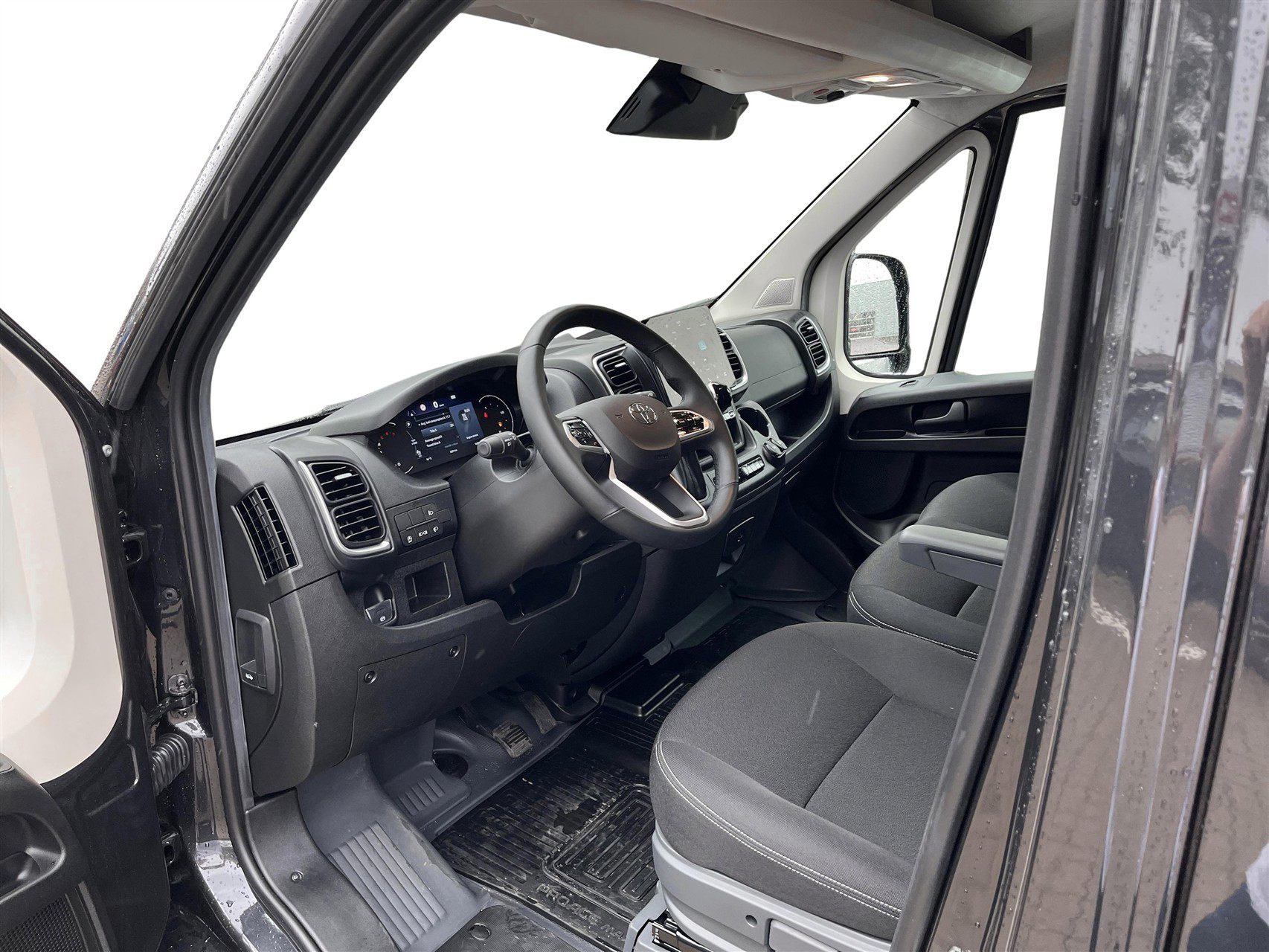 Billede af Toyota Proace Max Medium 2,2 D Comfort Master To skydedør m. højt tag 140HK Van 8g Aut.