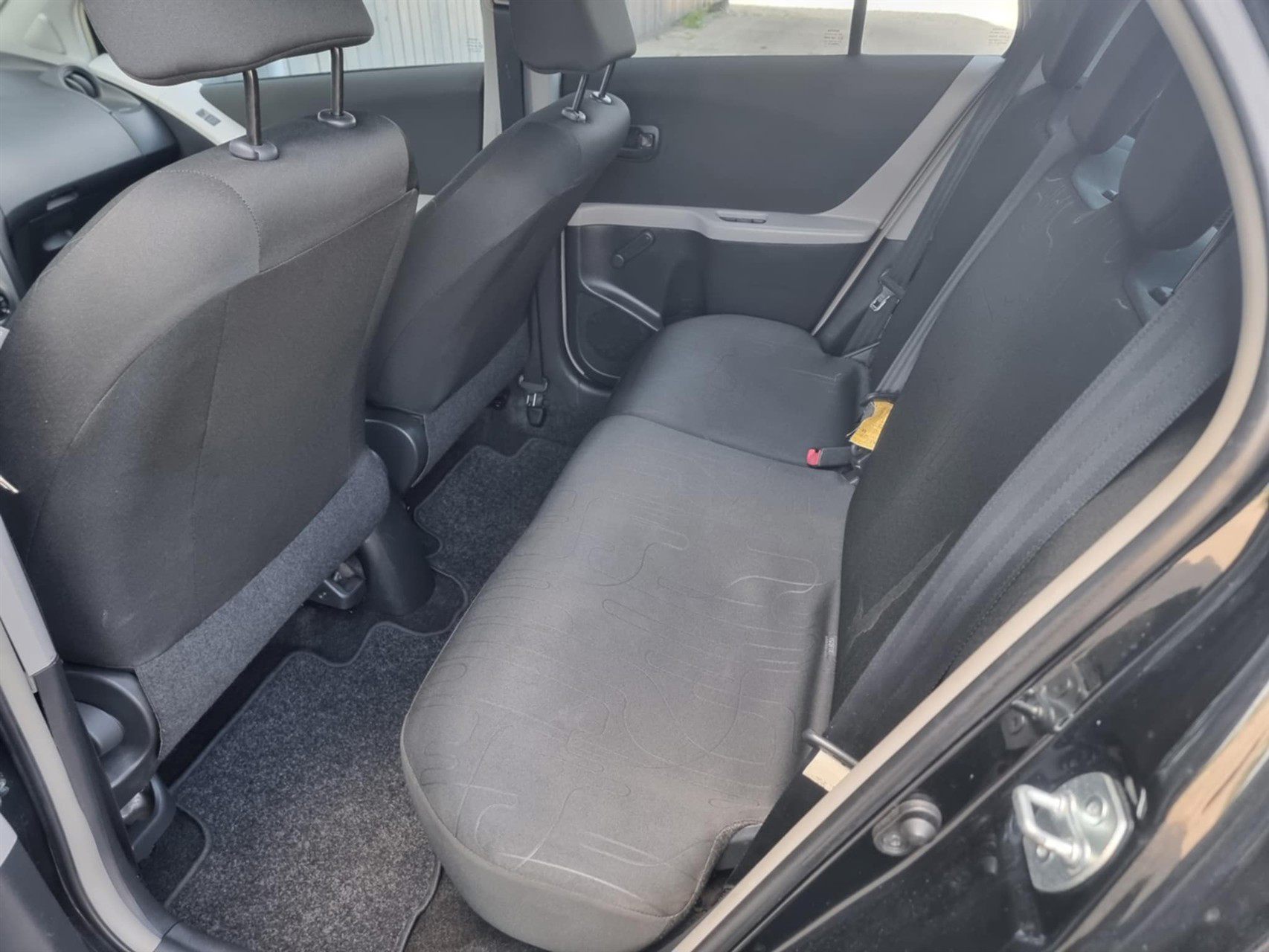 Billede af Toyota Yaris 1,0 VVT-I Linea Terra 69HK 5d