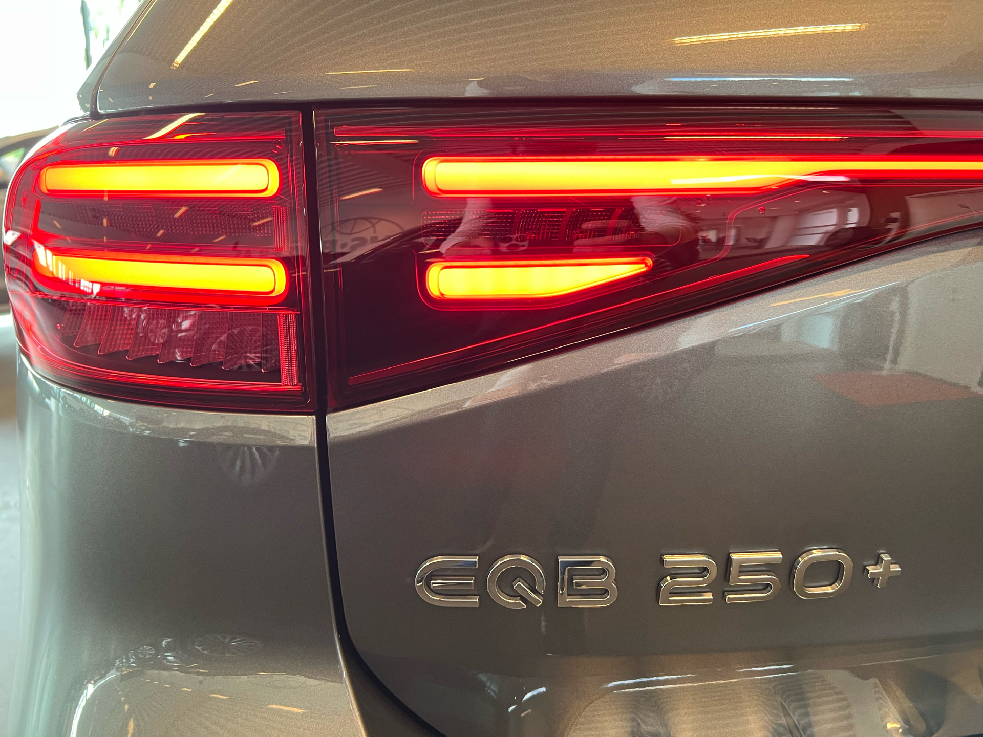 Billede af Mercedes-Benz EQB 250+ EL AMG Premium 190HK 5d Aut.