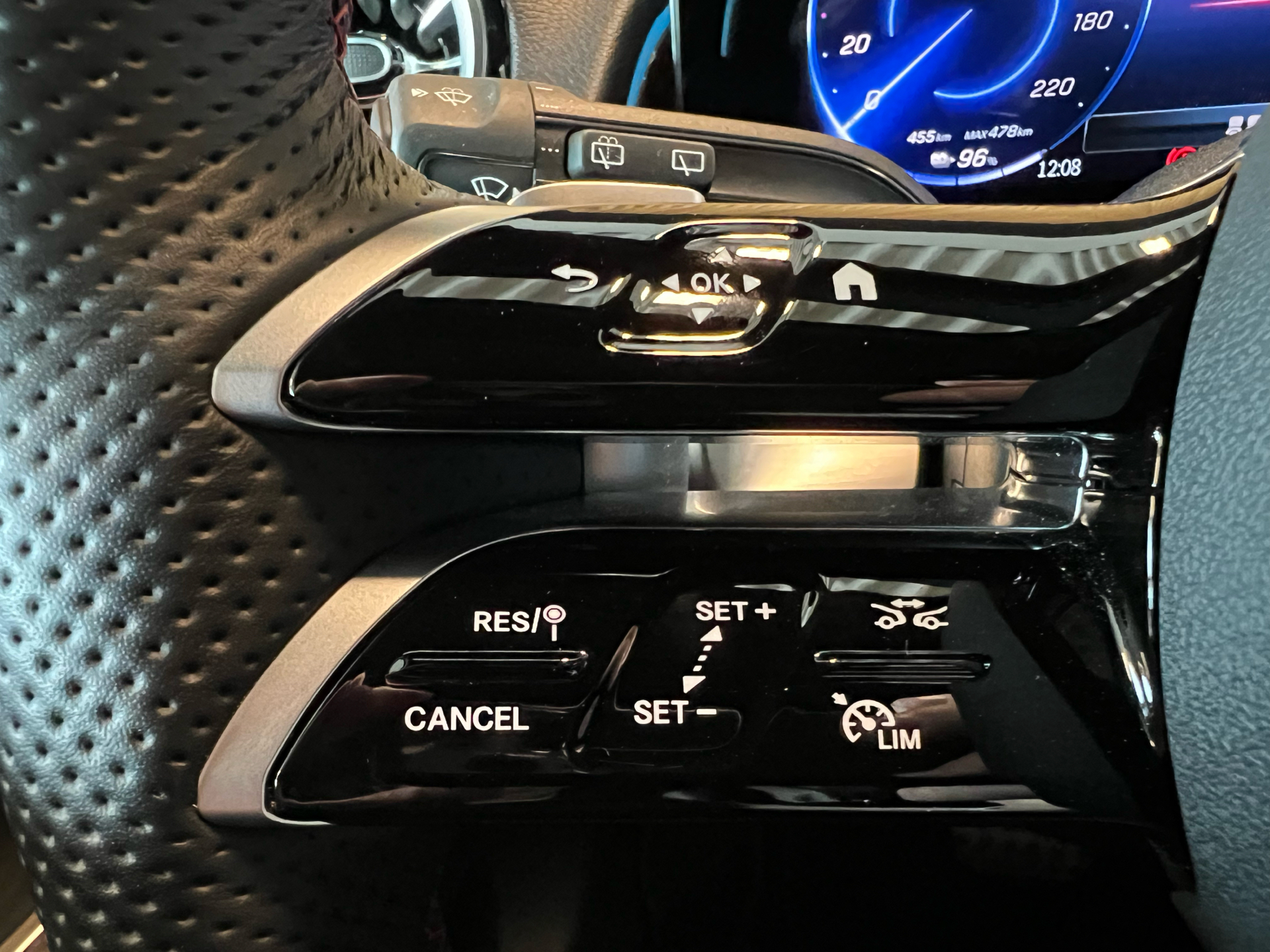 Billede af Mercedes-Benz EQB 250+ EL AMG Premium 190HK 5d Aut.
