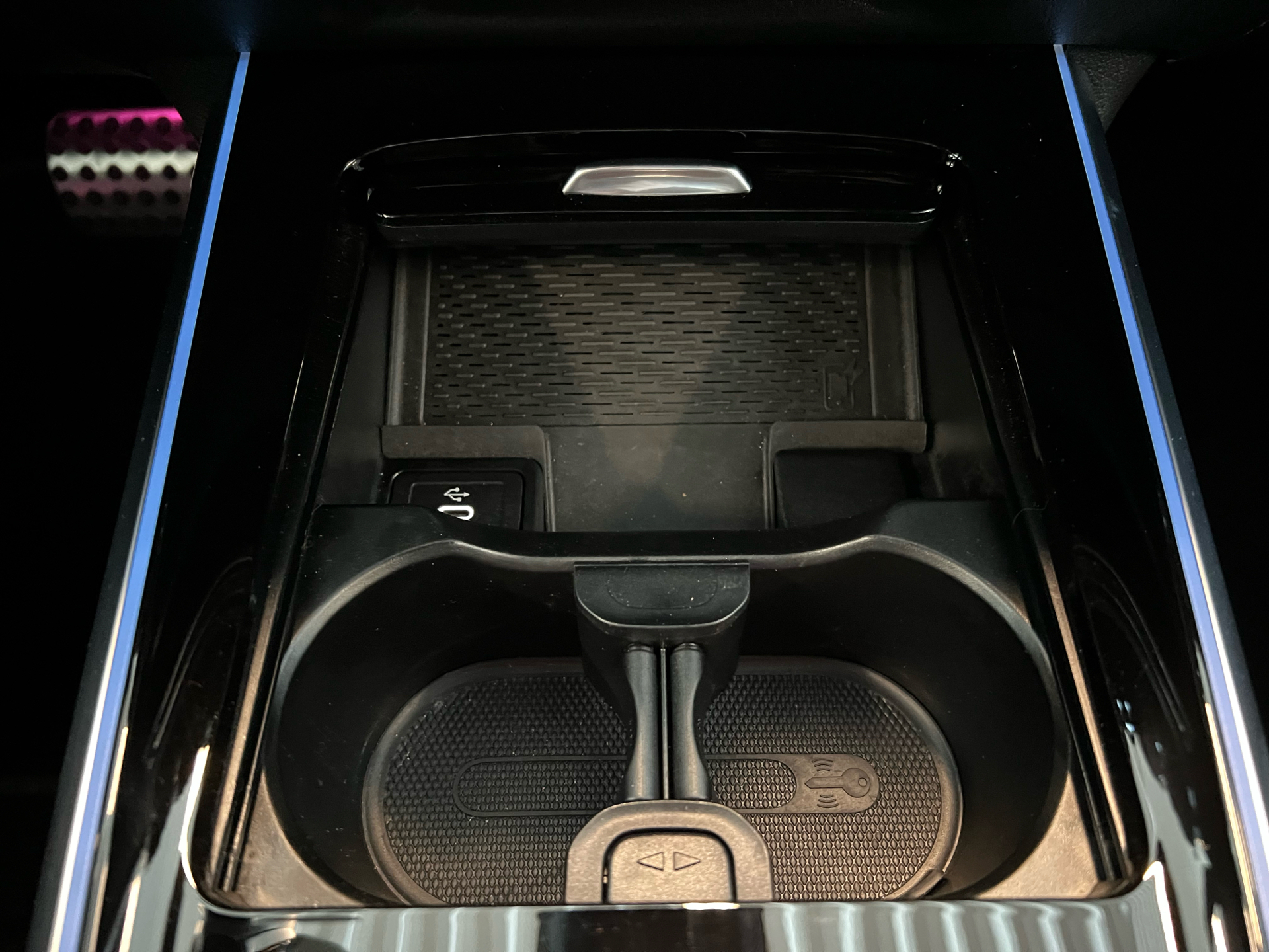 Billede af Mercedes-Benz EQB 250+ EL AMG Premium 190HK 5d Aut.