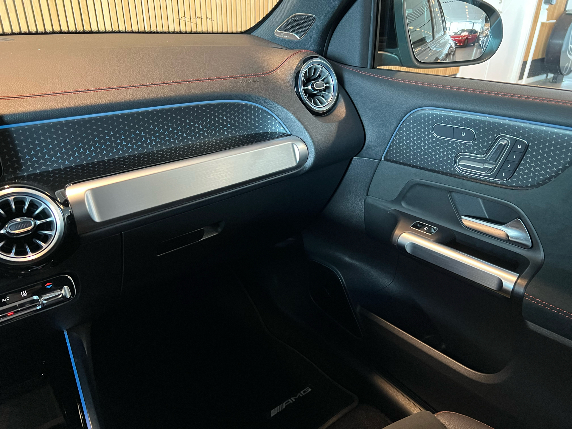 Billede af Mercedes-Benz EQB 250+ EL AMG Premium 190HK 5d Aut.