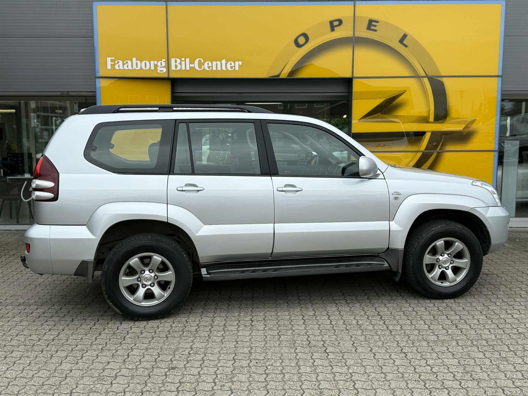 Billede af Toyota Landcruiser 3,0 D-4D MPV Camper 166HK 5d