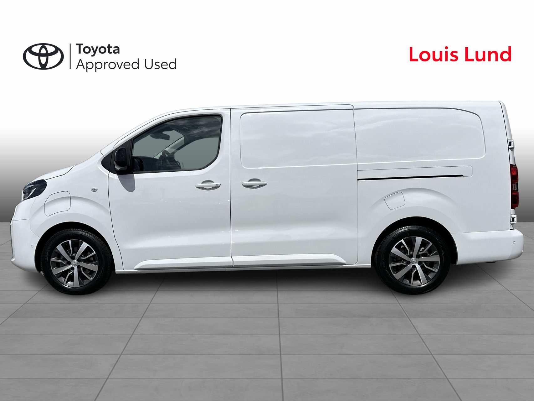 Billede af Toyota Proace Electric Long EL Comfort Master+ m/ 2 Skydedøre 136HK Van Aut.
